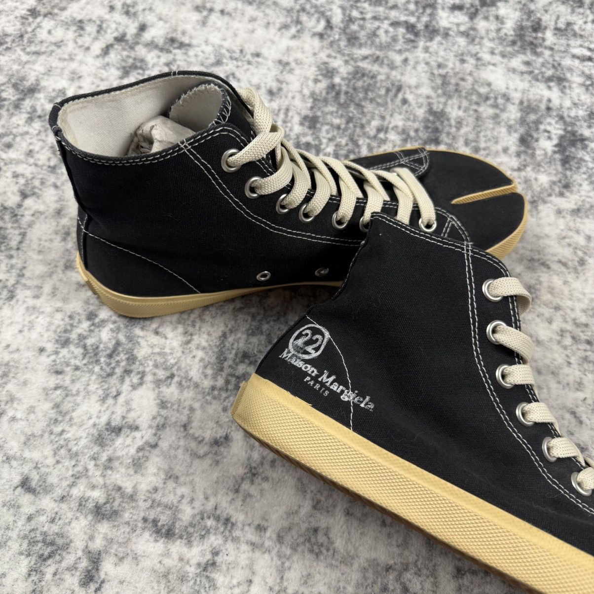 Maison Margiela Maison Margiela Vandal Tabi High Top Canvas Sneakers Size US 9 / EU 42 - 4 Thumbnail