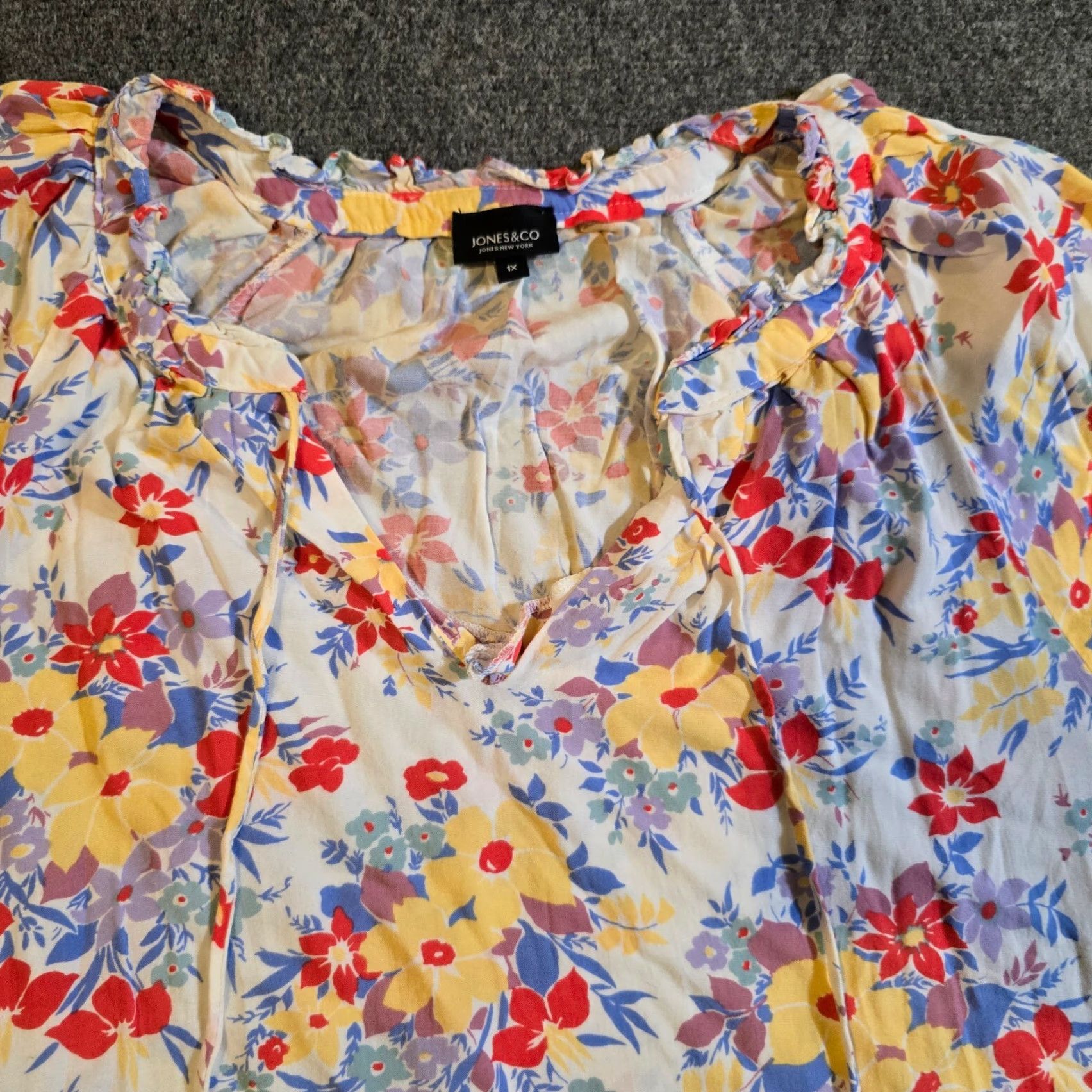 CO Jones & Co Top Womens 1X White Yellow Floral V Neck Peasant 3/4 Sleeve Casual Shirt Womens (Plus) Size XL / US 12-14 / IT 48-50 - 2 Thumbnail