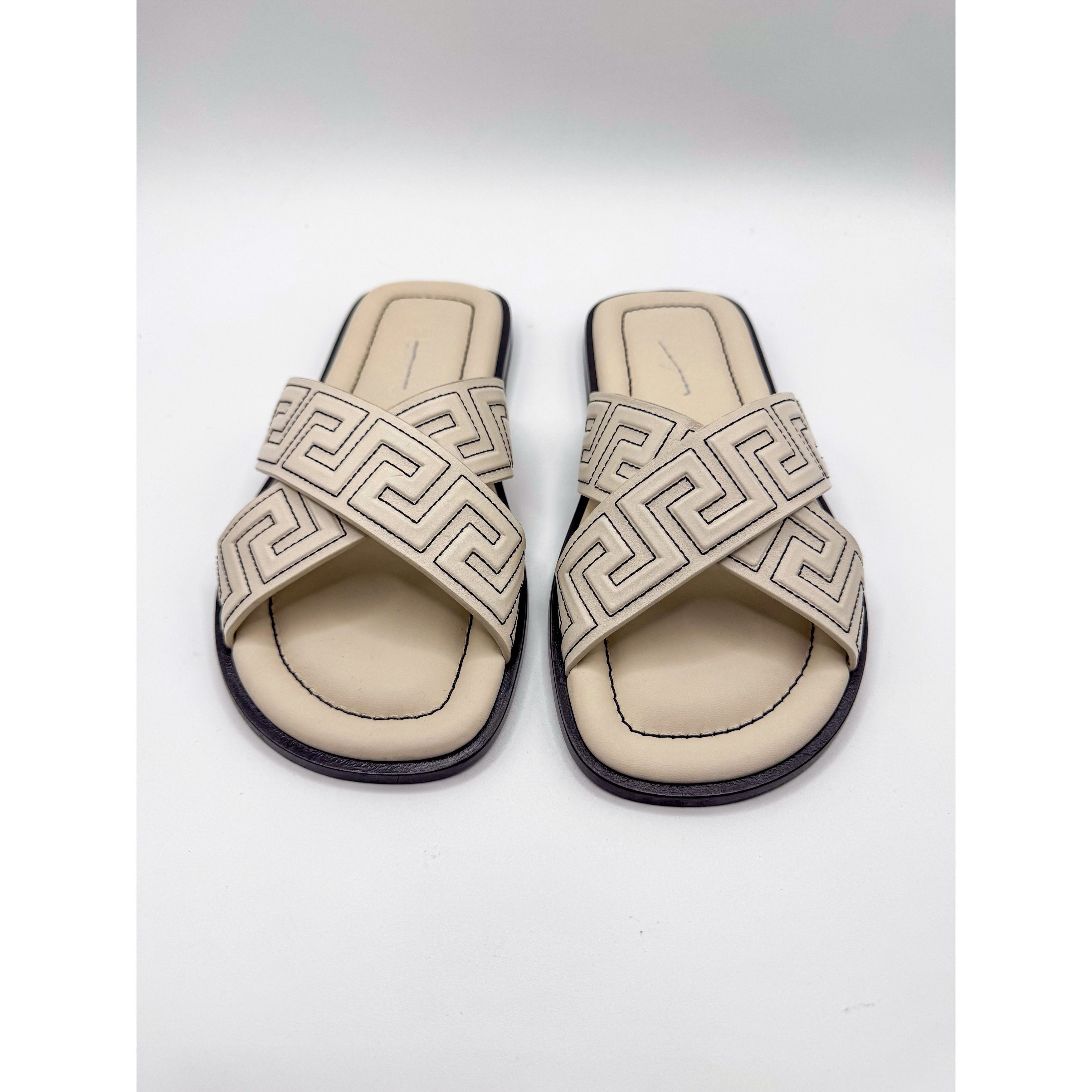 Versace Versace Off White Motif Sandals Size 41 Size US 8 / EU 41 - 4 Thumbnail
