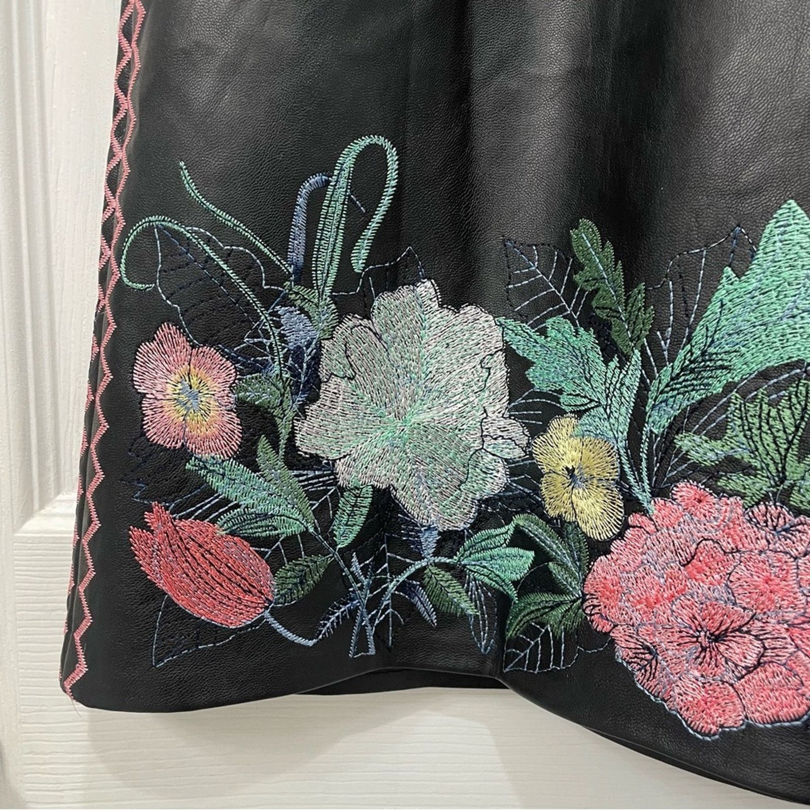 Anthropologie Anthropologie Foxiedox Vegan Leather Embroidered Dress 6 Size M / US 6-8 / IT 42-44 - 5 Thumbnail