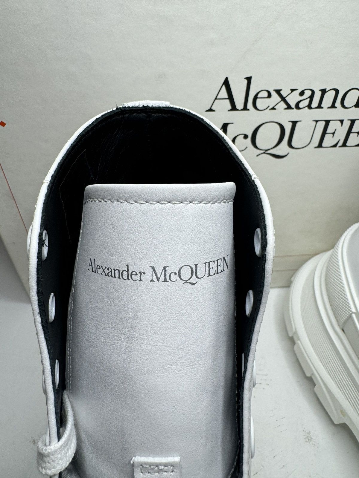 Alexander McQueen Alexander McQueen Men's White Graffiti Tread Slick Sneaker Size US 10 / EU 43 - 5 Thumbnail