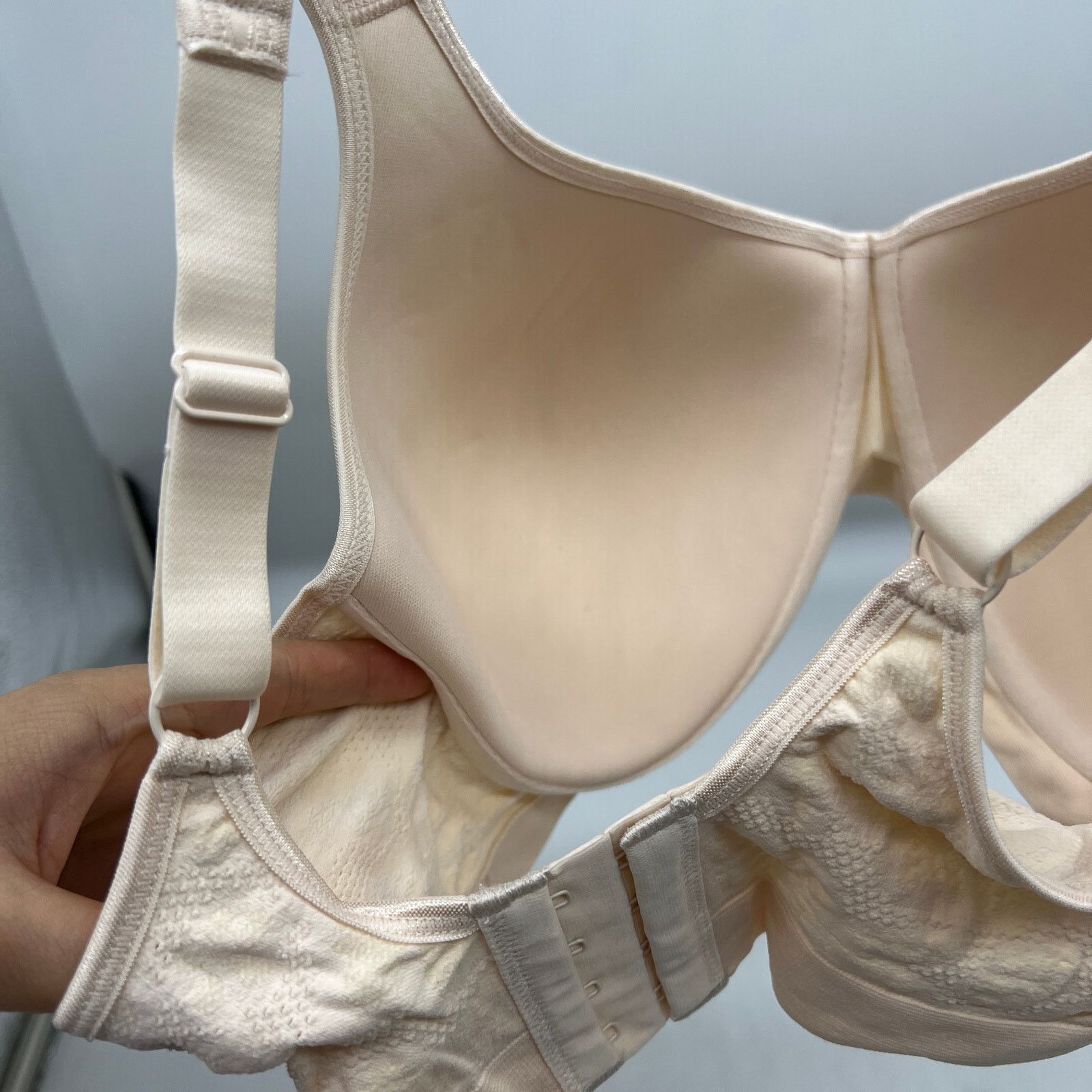 Other Breezies Lace Effects Full Coverage Seamless Wirefree Bra Size M / US 6-8 / IT 42-44 - 5 Thumbnail