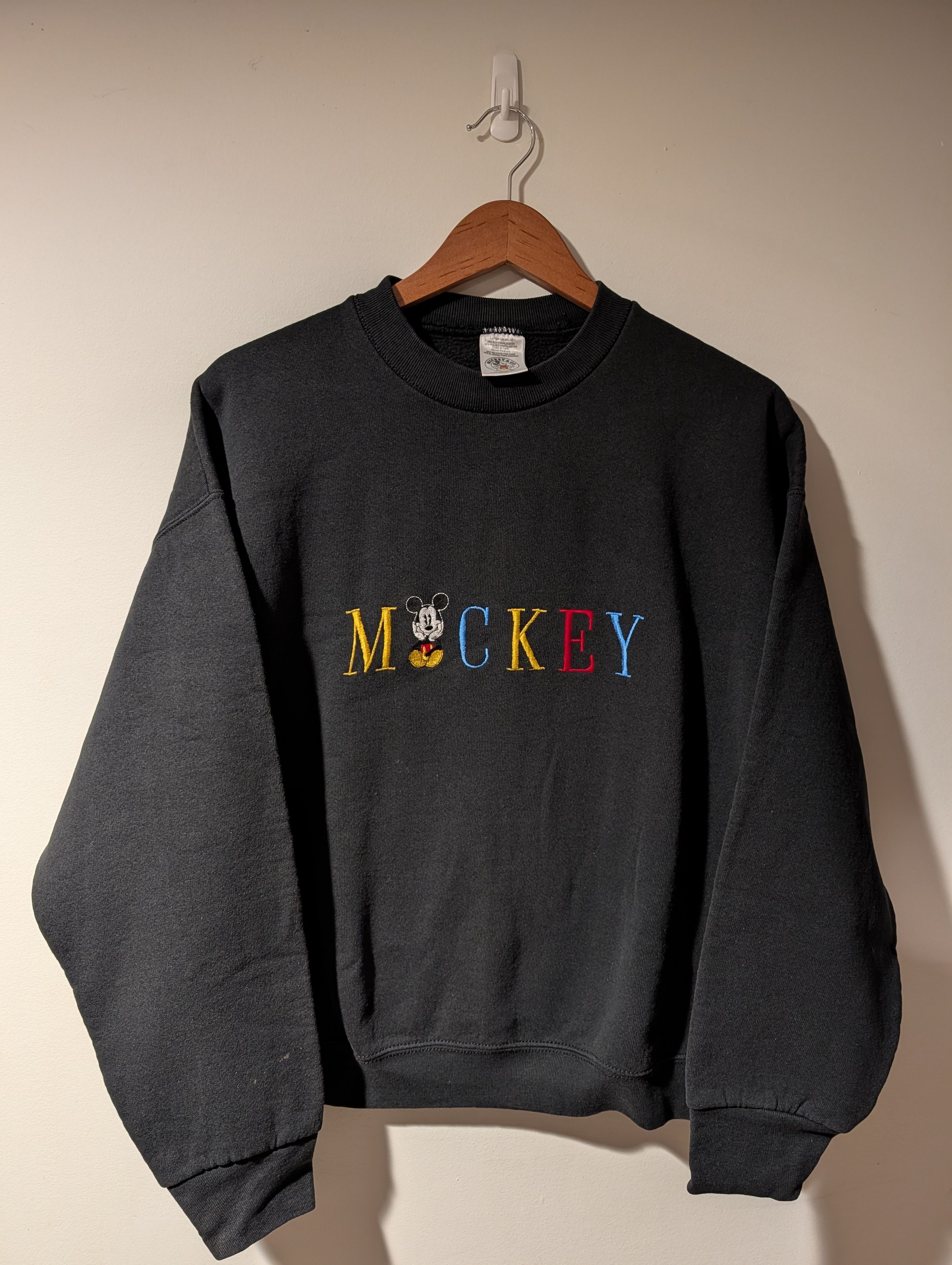 Mickey Mouse Vtg 90s Disney Mickey & Co Embroidered Crewneck Sweatshirt Size US L / EU 52-54 / 3 - 1 Thumbnail