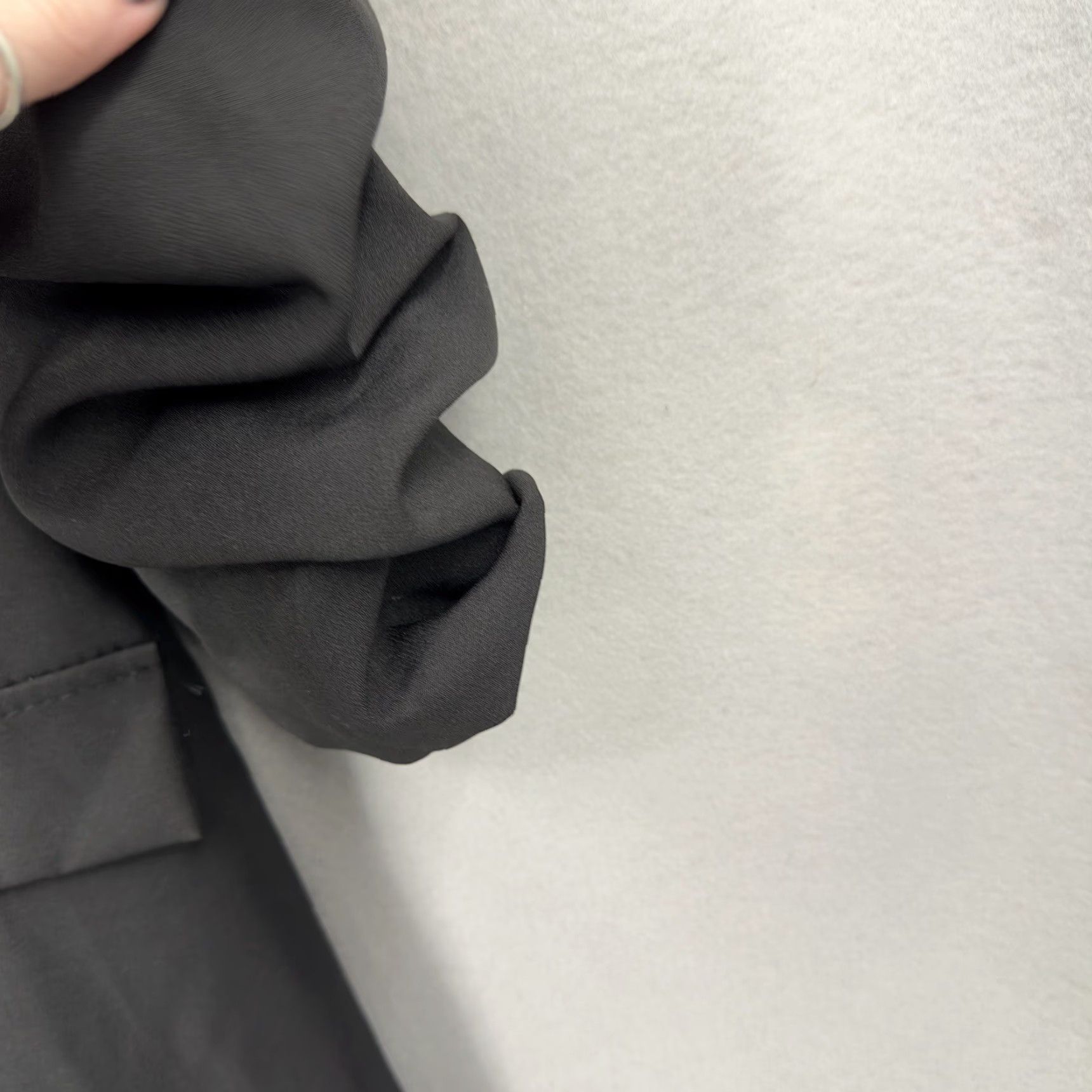 Vintage VINTAGE Venti6 Blazer Women’s S Black Formal Business Casual Classic Tuxedo 2020s Size S / US 4 / IT 40 - 5 Thumbnail