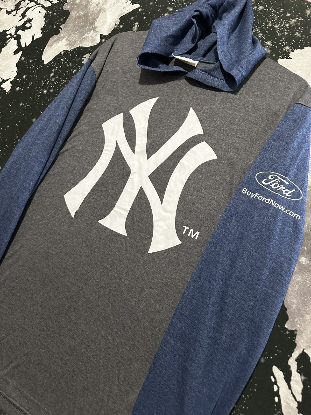New York Yankees New York Yankees Baseball Team Hoodie Size US L / EU 52-54 / 3 - 2 Thumbnail
