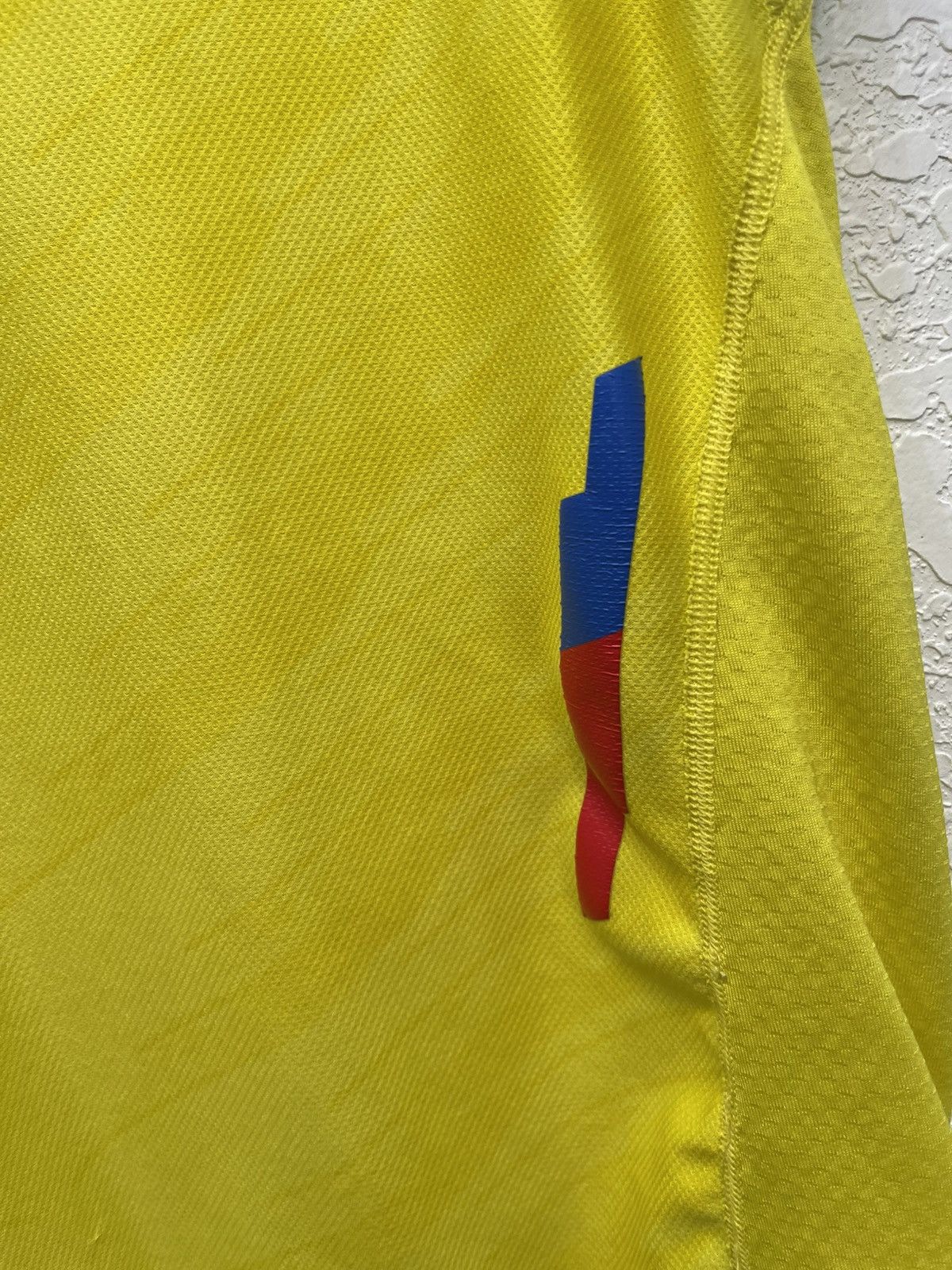 Other 2014-2015 ECUADOR HOME JERSEY (MATCH ISSUE) Size US M / EU 48-50 / 2 - 8 Thumbnail