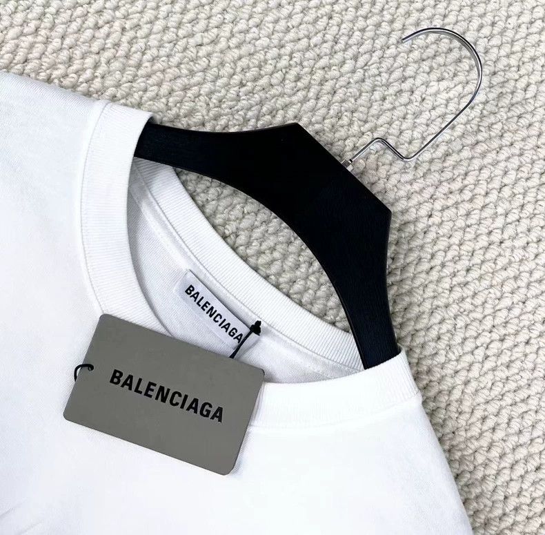 Balenciaga Balenciaga White band portrait letter logo short sleeve Size US S / EU 44-46 / 1 - 3 Thumbnail