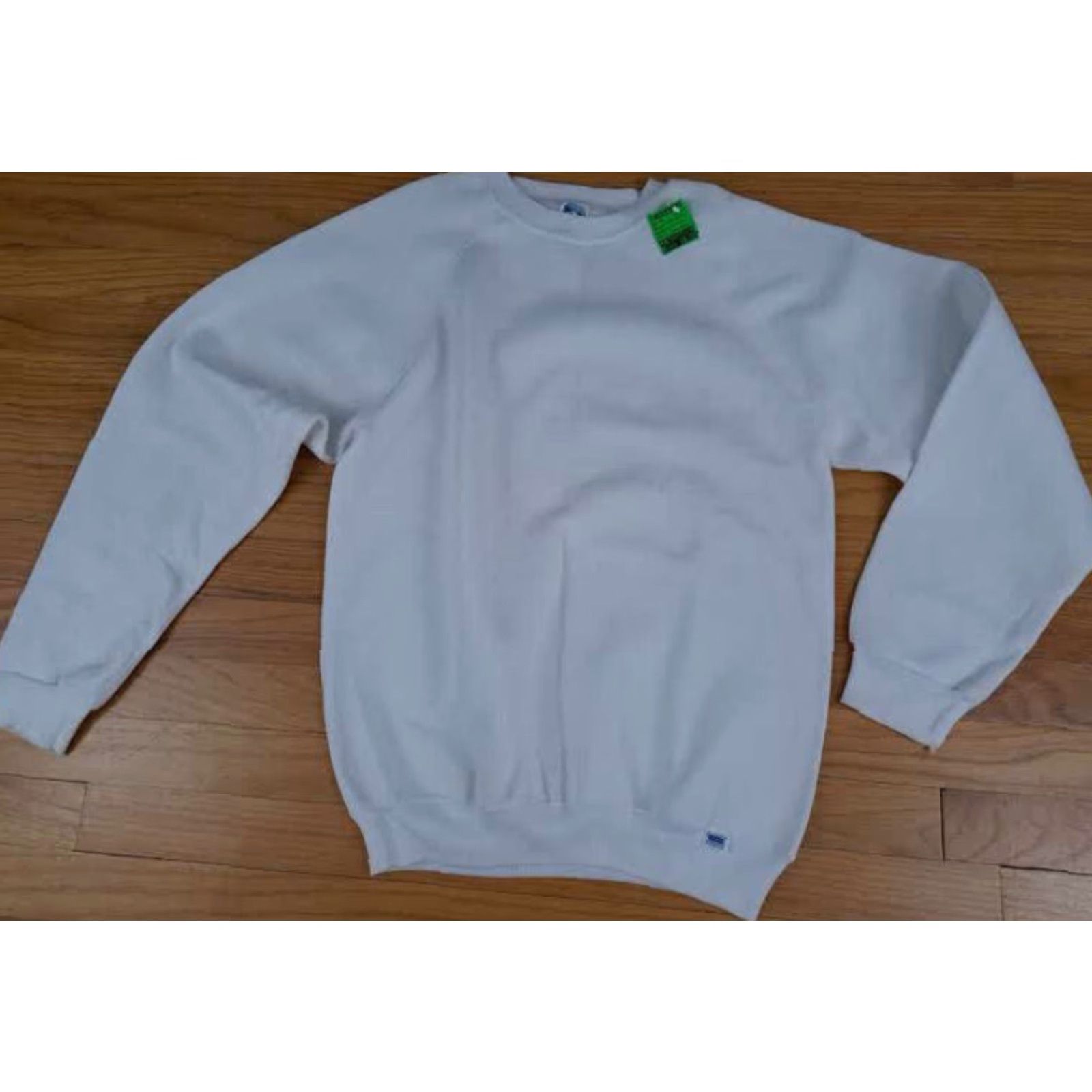 Vintage VINTAGE Discus Sweatshirt United States Made White XL Crew Neck Long Sleeve Pullover Unisex Adults USA Pattern Solid 24in long 20in chest Size US XL / EU 56 / 4 - 4 Thumbnail