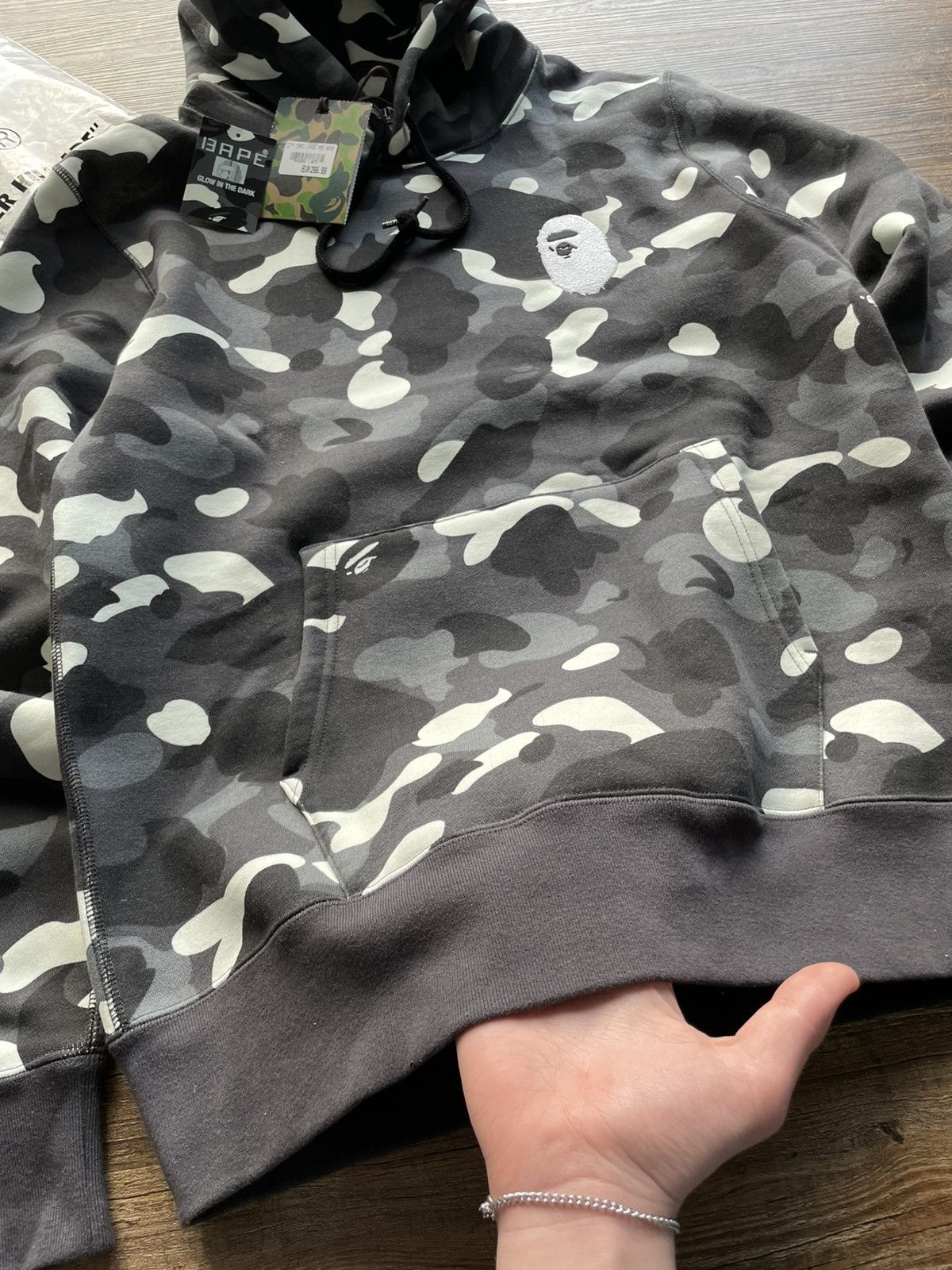 Bape Camouflage Bape Pullover|M|Neu mit Ettiket|OriginalNP:296€ | Size US M / EU 48-50 / 2 - 3 Thumbnail