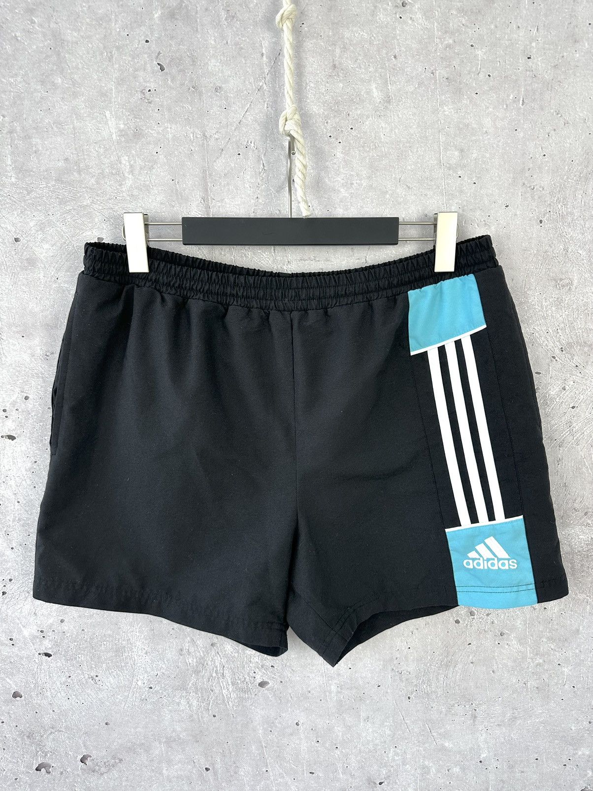 Adidas Adidas Vintage Stripped Logo Black Shorts Size US 33 - 1 Thumbnail