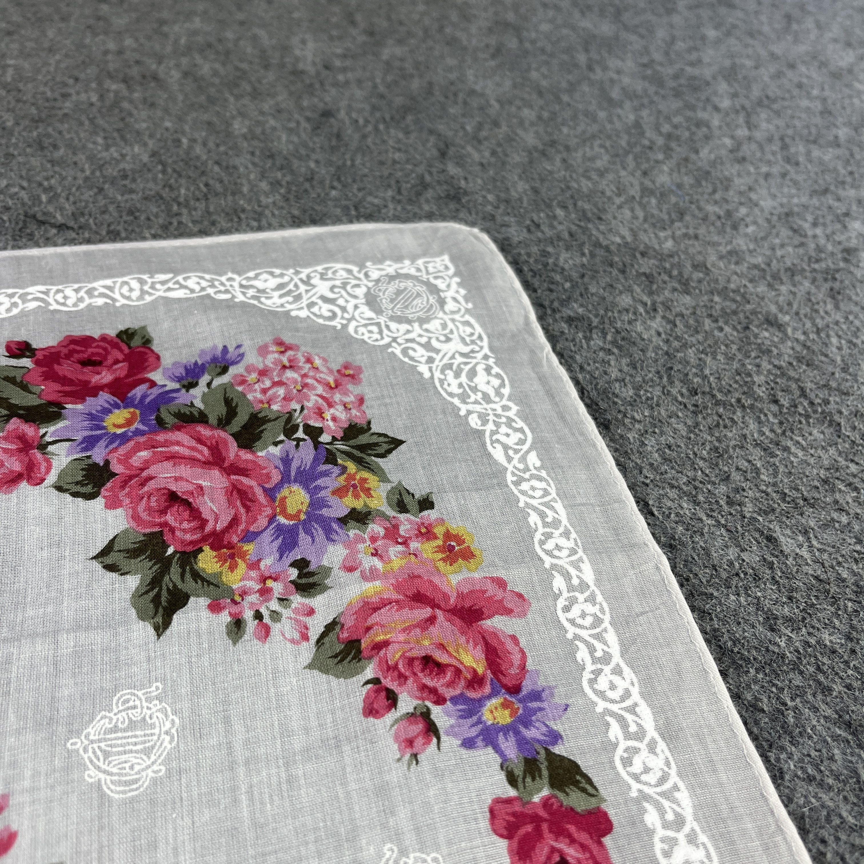 Vintage Christian Dior Handkerchief / Bandana / Neckerchief B094 Size ONE SIZE - 11 Thumbnail