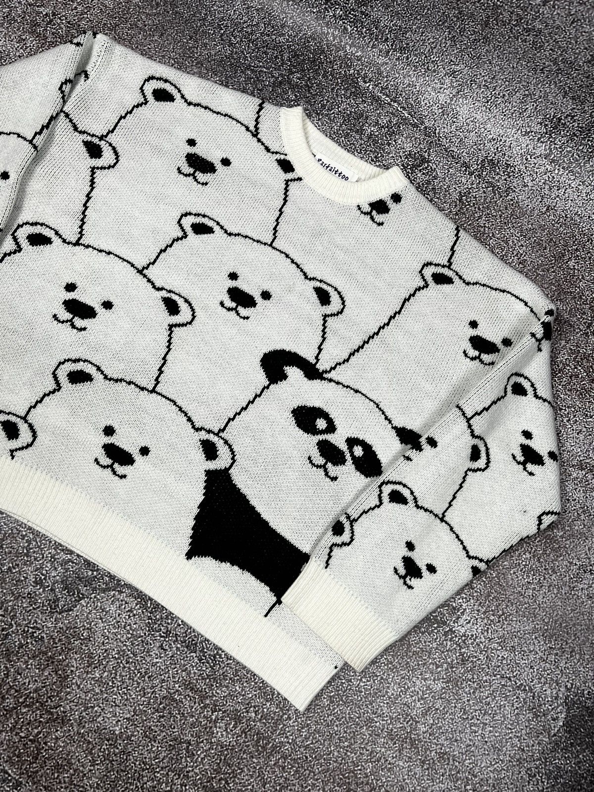 Other Y2K Cool Panda Bear aesthetic knit sweater monogram Size US L / EU 52-54 / 3 - 3 Thumbnail