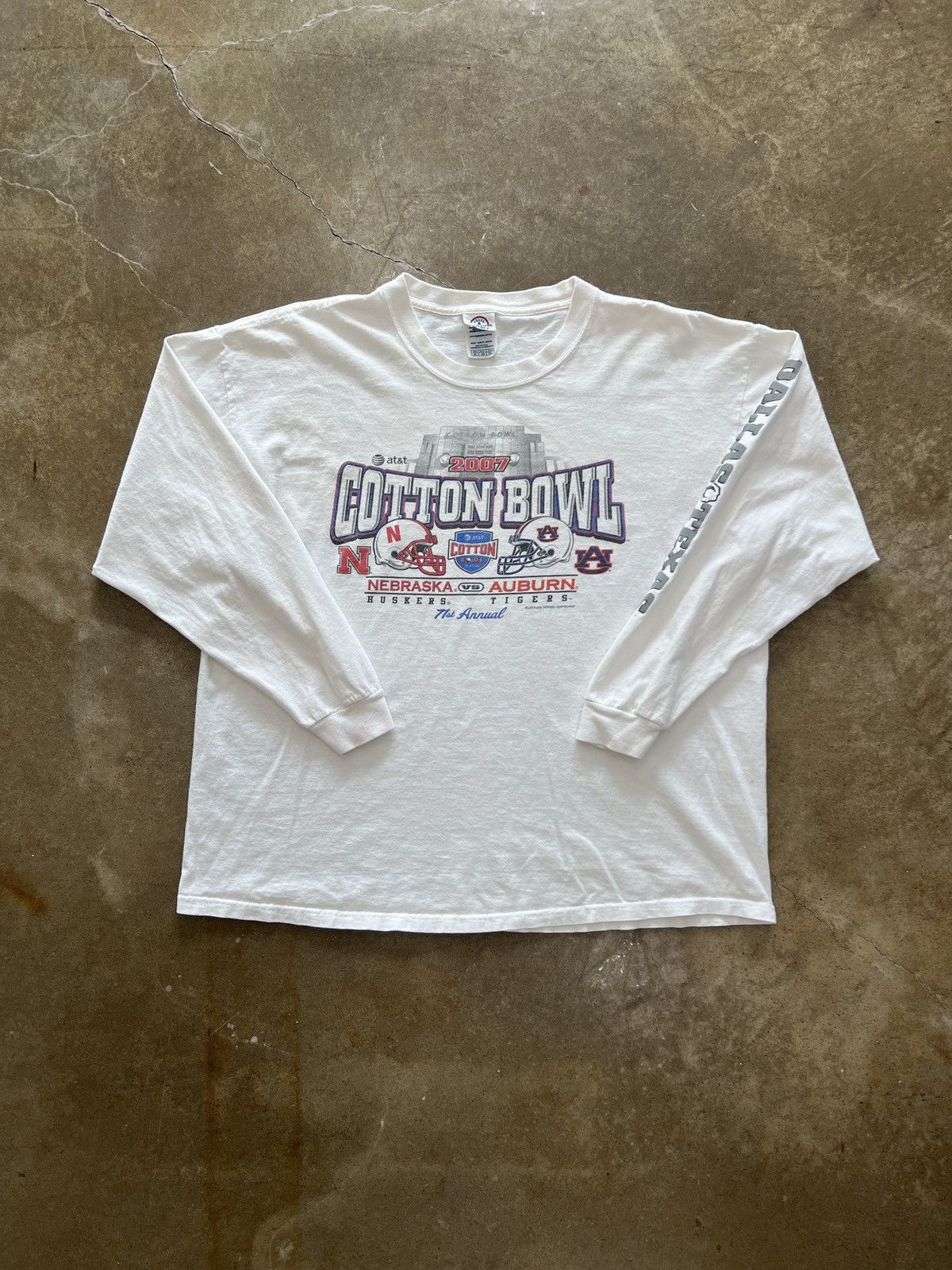 NCAA × Vintage Vintage 2007 Cotton Bowl Nebraska Auburn LS College Tee XL Size US XL / EU 56 / 4 - 2 Thumbnail