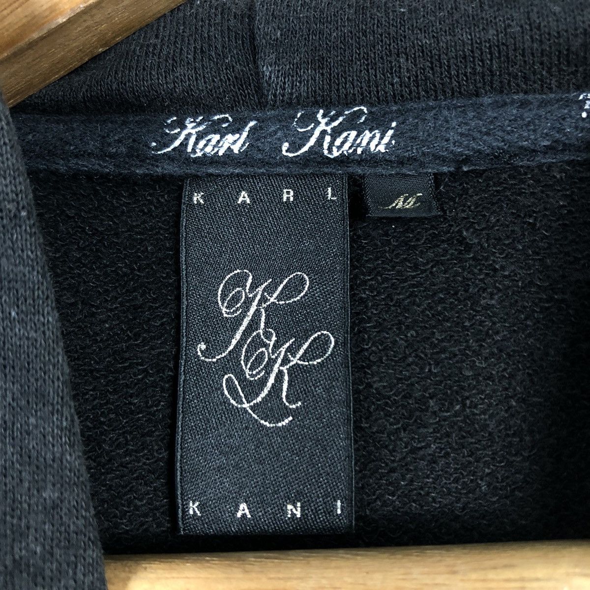 Japanese Brand KARL KANI “BROOKLYN ENERGY” Gothic Embroidered Hoodie Size US M / EU 48-50 / 2 - 18 Thumbnail