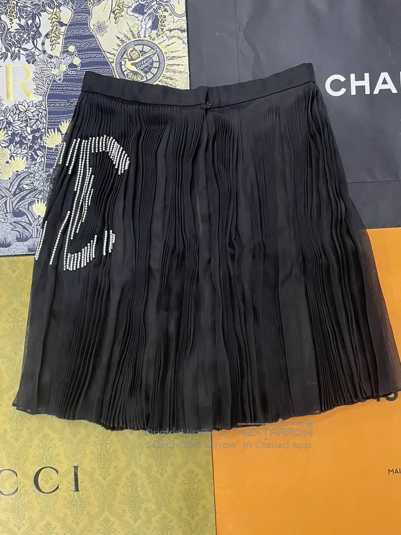Chanel Chanel Black pearl double C pleated skirt Size 24" / US 00 / IT 34 - 3 Thumbnail