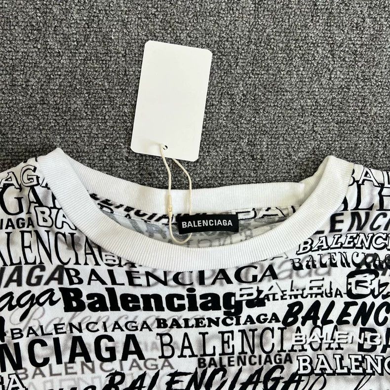 Balenciaga Balenciaga Graffiti barrage full print long-sleeve sweater Size US XS / EU 42 / 0 - 3 Thumbnail