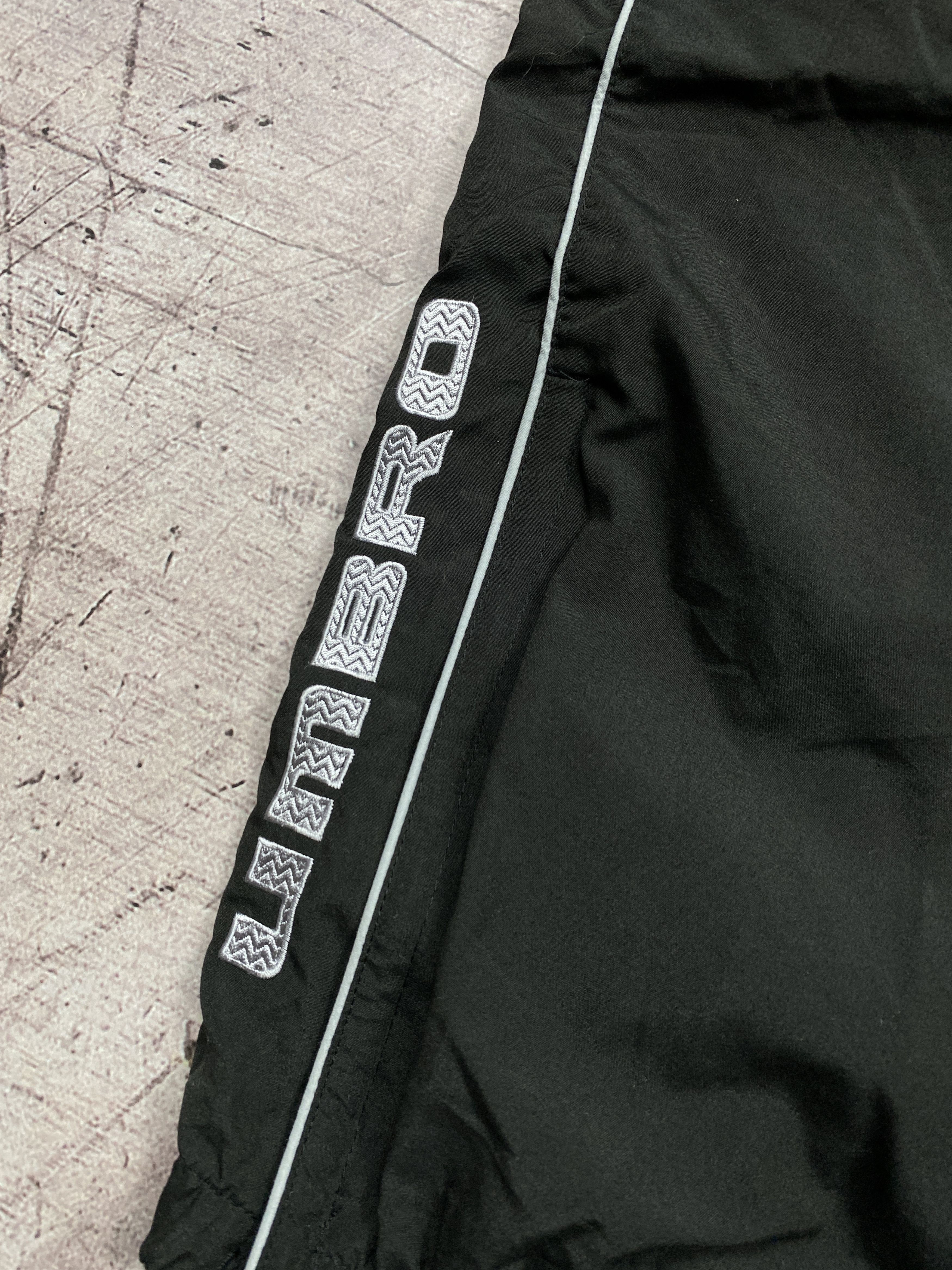 Umbro × Vintage Umbro Vintage Mens Nylon Baggy Pants Drill Style Size US 38 / EU 54 - 8 Thumbnail