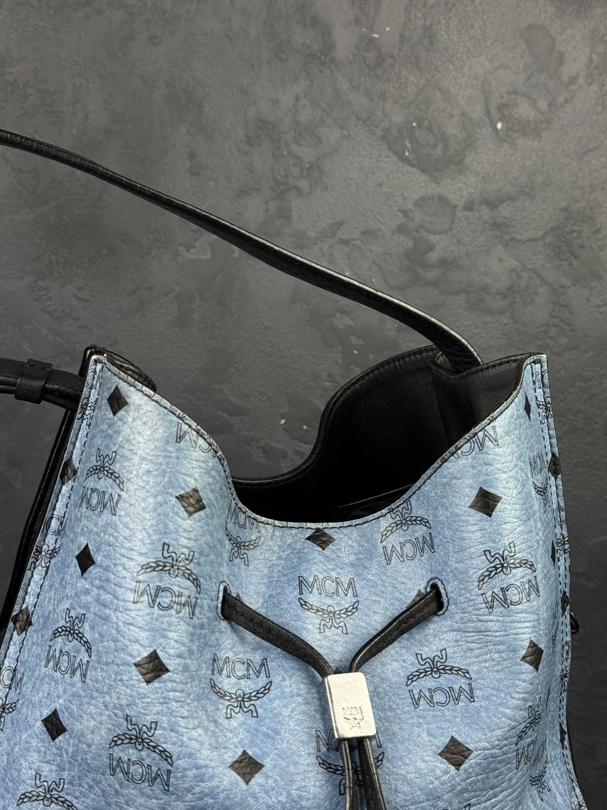 Maison Mollerus MCM Blue Visetos Drawstring Bucket Shoulder Bag Leather Size ONE SIZE - 7 Thumbnail