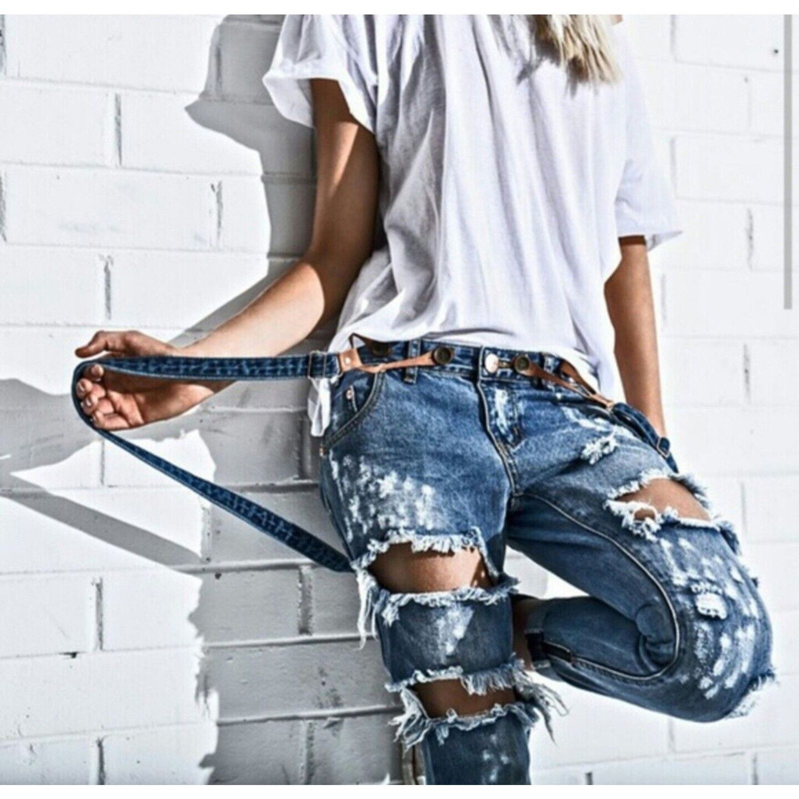 One Teaspoon One Teaspoon Trashed Free Birds Low Waist Distressed 27 W 30 Size 27" / US 4 / IT 40 - 1 Thumbnail