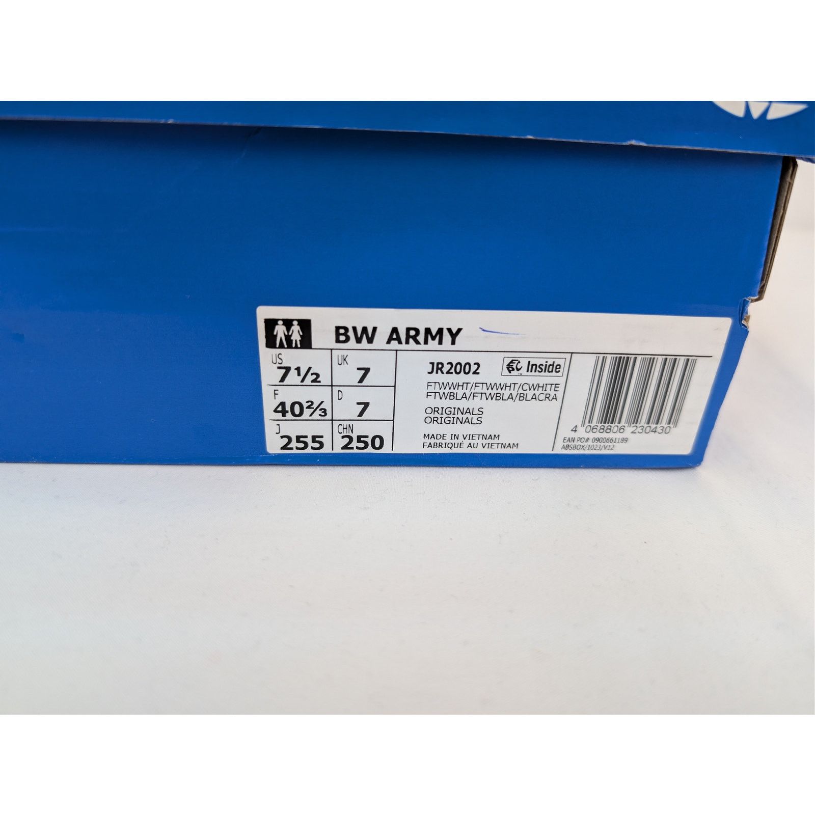 Adidas o1rshd1 BW Army Sneakers in White / Chalk White Size US 7.5 / EU 40-41 - 23 Thumbnail