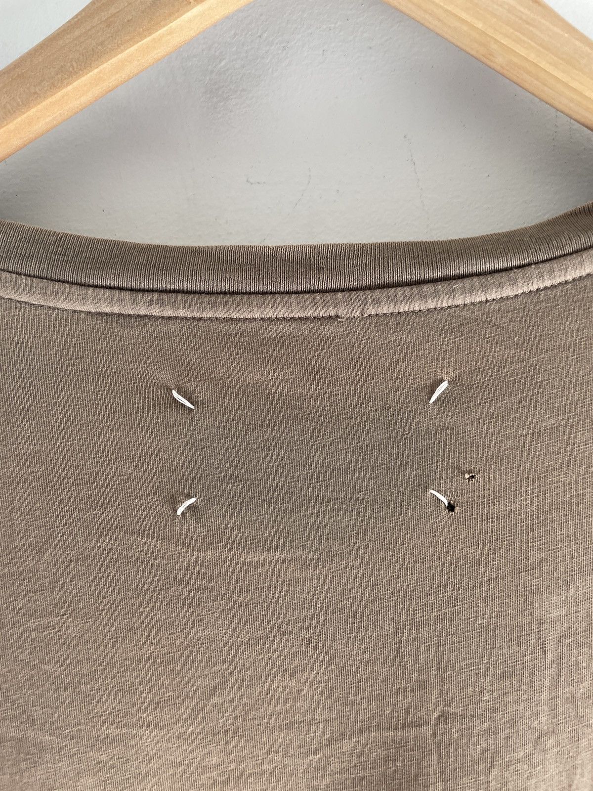 Maison Margiela Maison Margiela Brown Tee Shirt Size US XL / EU 56 / 4 - 5 Thumbnail
