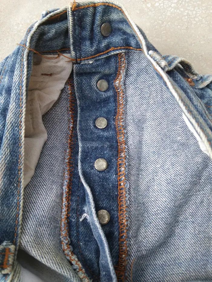 Levi's 80s Vintage Levis 501 Made In USA Distressed Jeans 31x30 Size US 31 - 14 Thumbnail