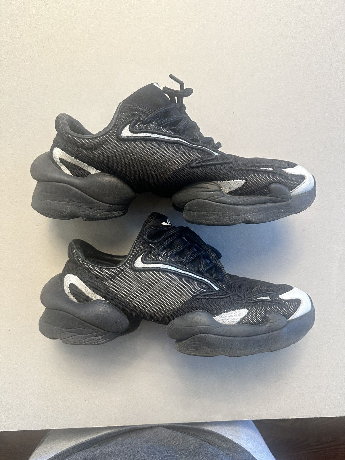 Y-3 Y-3 Ren Mesh Sneaker Size US 9.5 / EU 42-43 - 1 Thumbnail