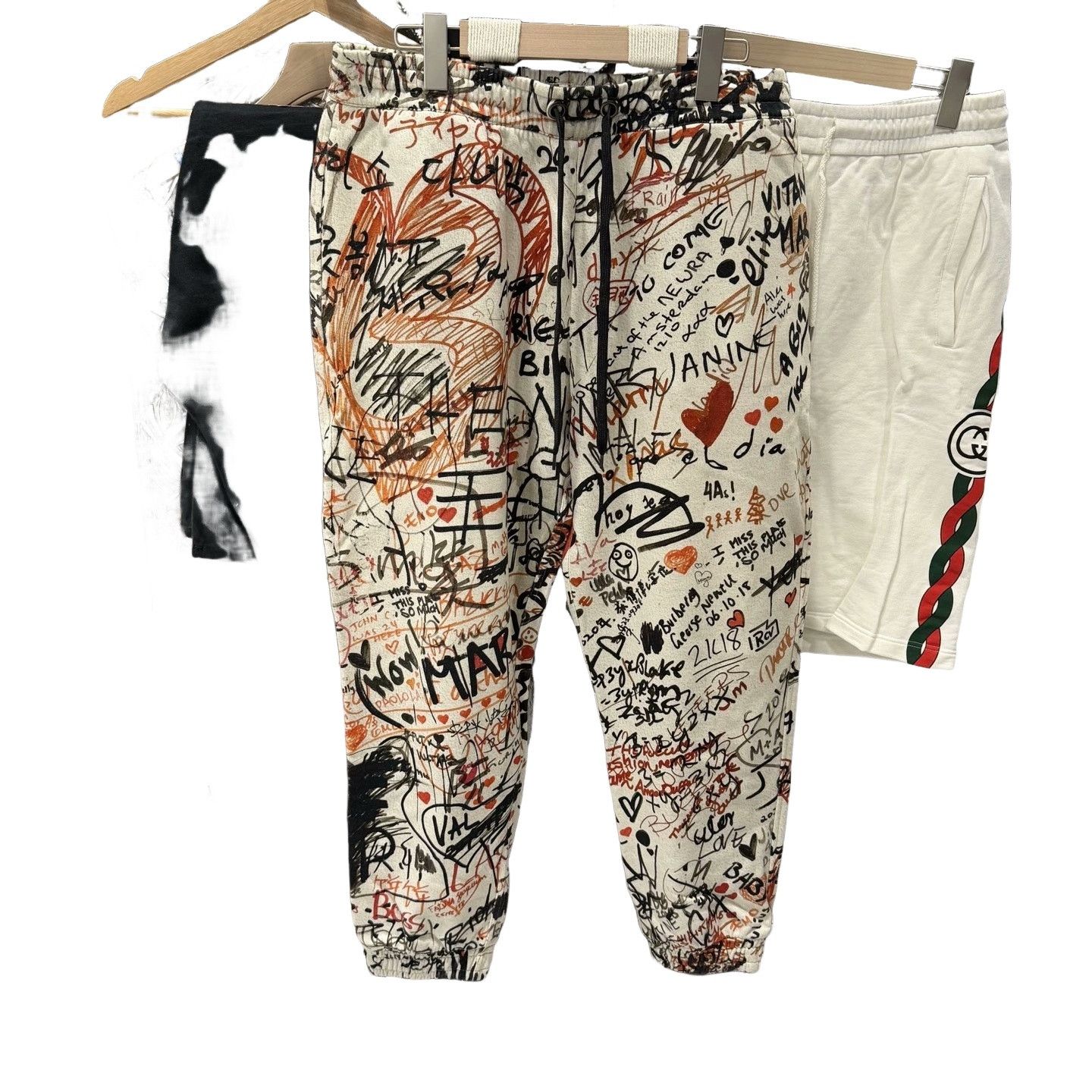 Burberry Burberry Graffiti Print Sweatpants Size L Size US 34 / EU 50 - 1 Thumbnail