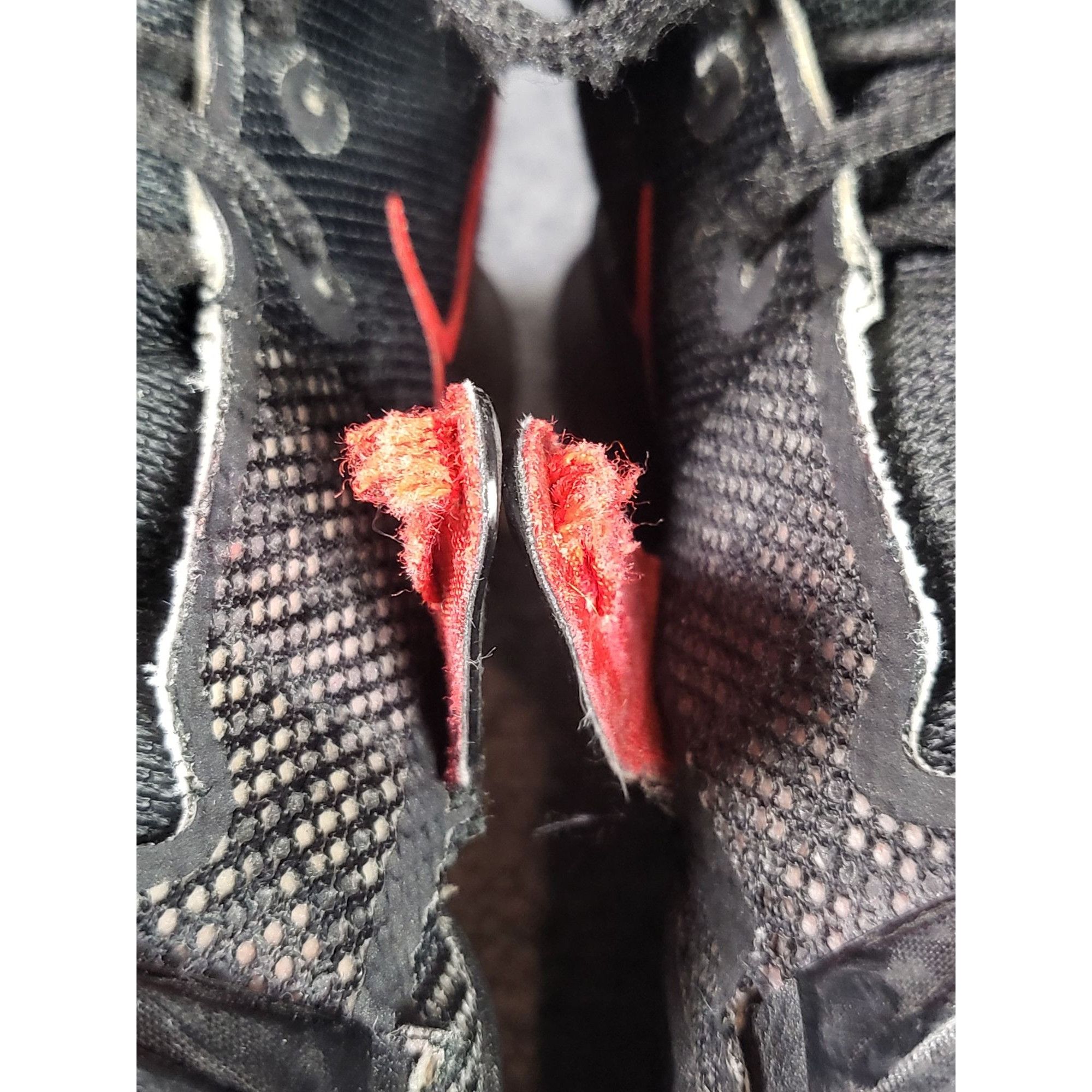 Nike Nike Kyrie 7 Bred Sneakers Men Sz 12 CQ9326-001 Basketball G Size US 12 / EU 45 - 4 Thumbnail