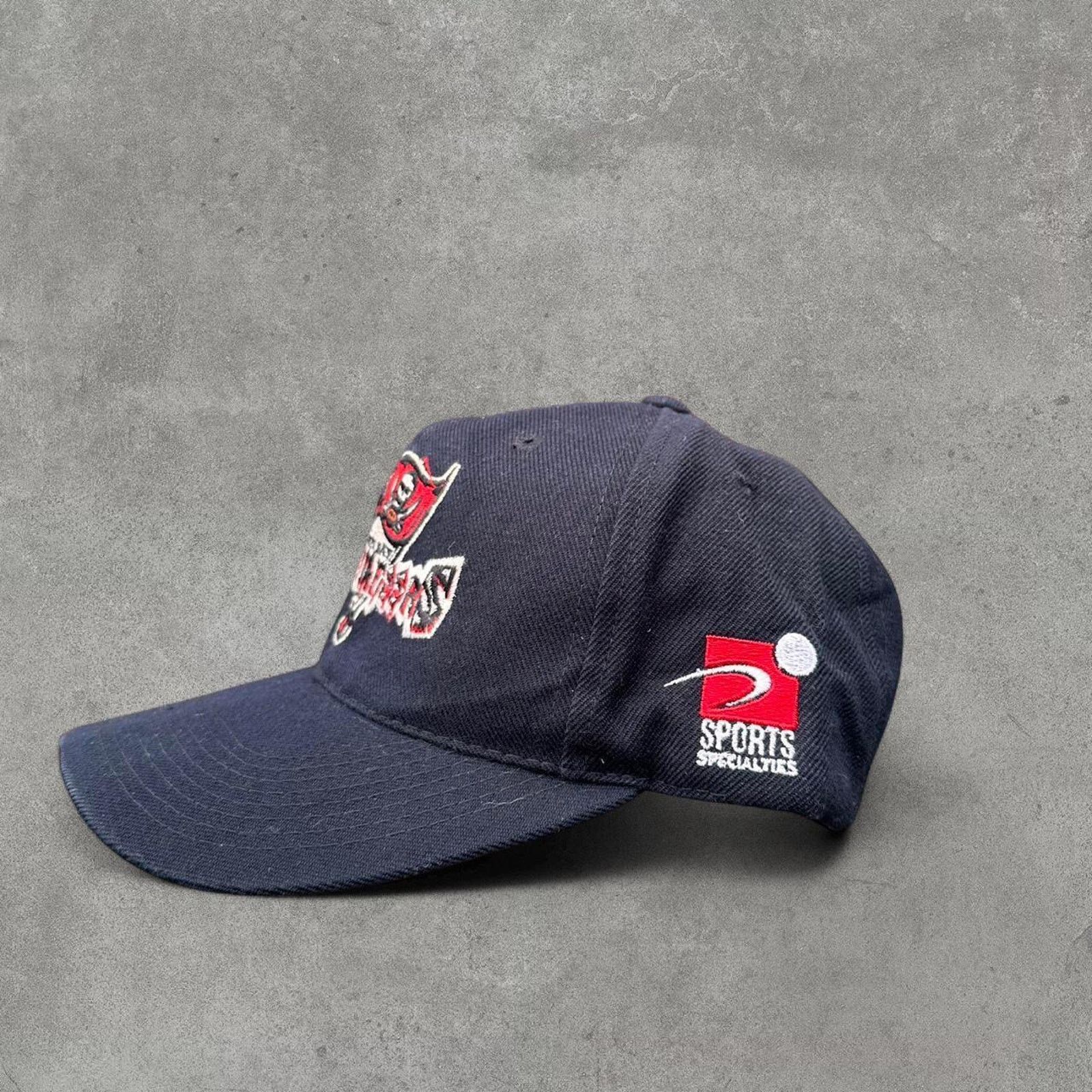 Sports Specialties × Vintage Vintage Tampa Bay Buccaneers Sport Specialities Hat Size ONE SIZE - 3 Thumbnail