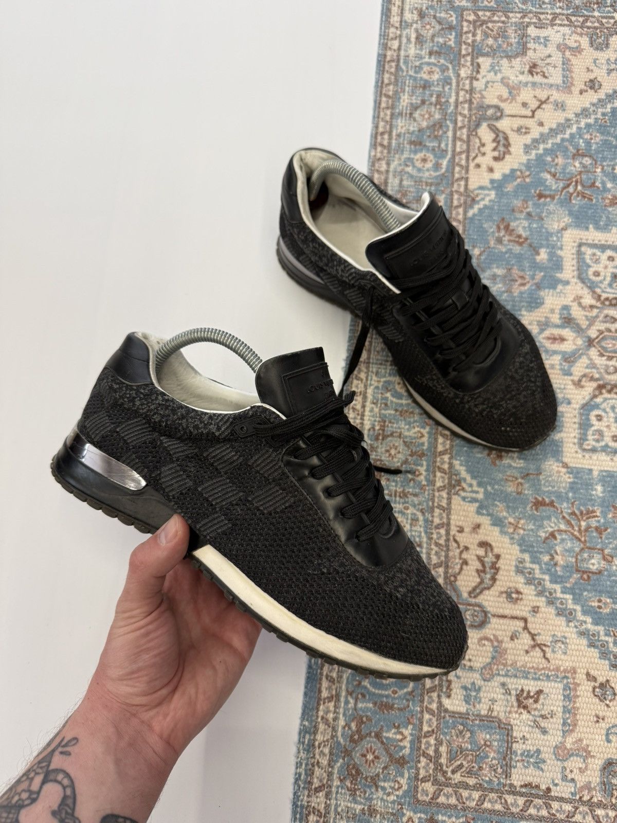 Louis Vuitton Louis Vuitton Damier Run Away Sneakers Shoes Size US 6.5 / EU 39-40 - 4 Thumbnail