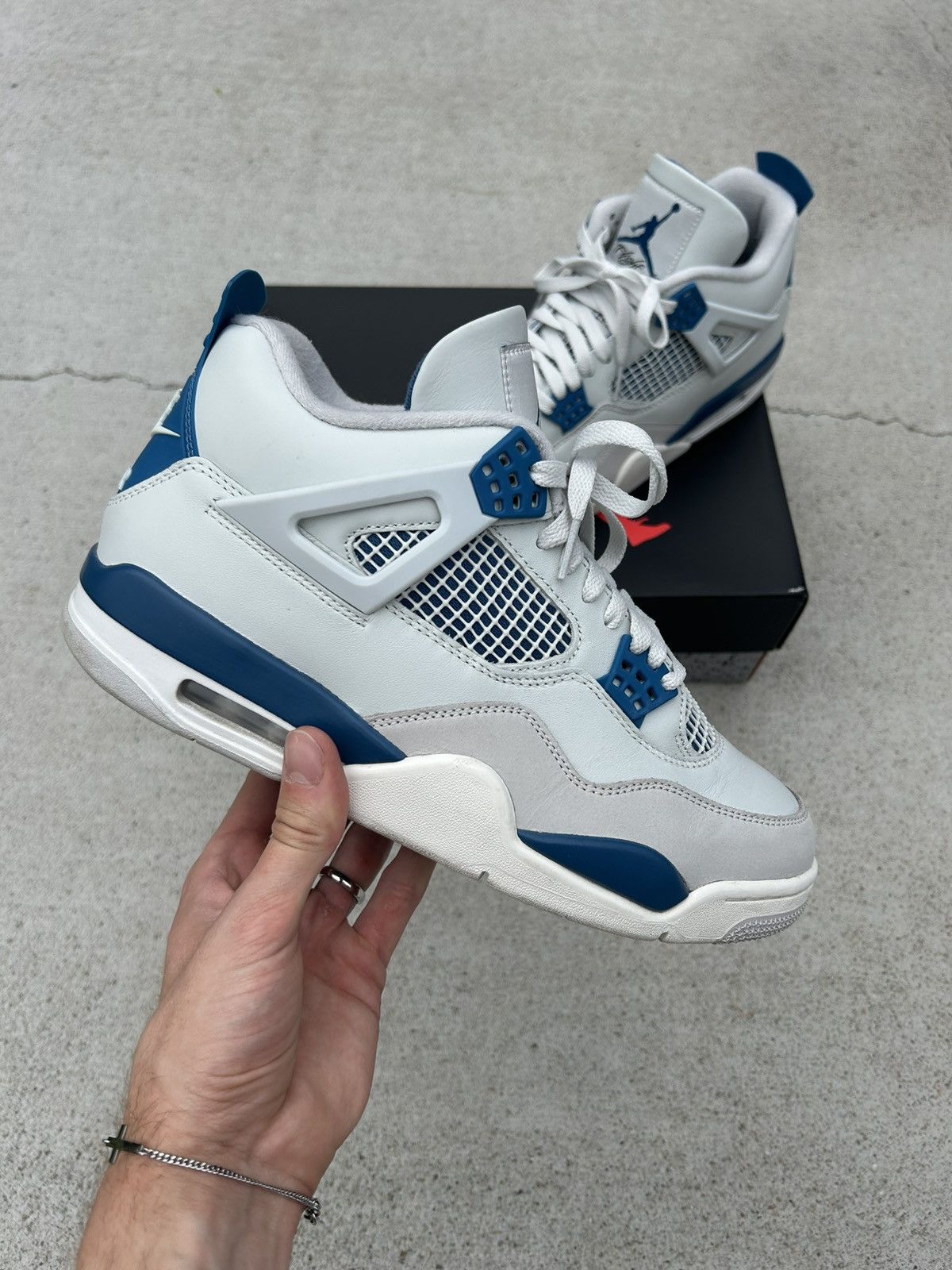 Jordan Brand Jordan 4 Retro Military Blue Size US 10 / EU 43 - 1 Thumbnail