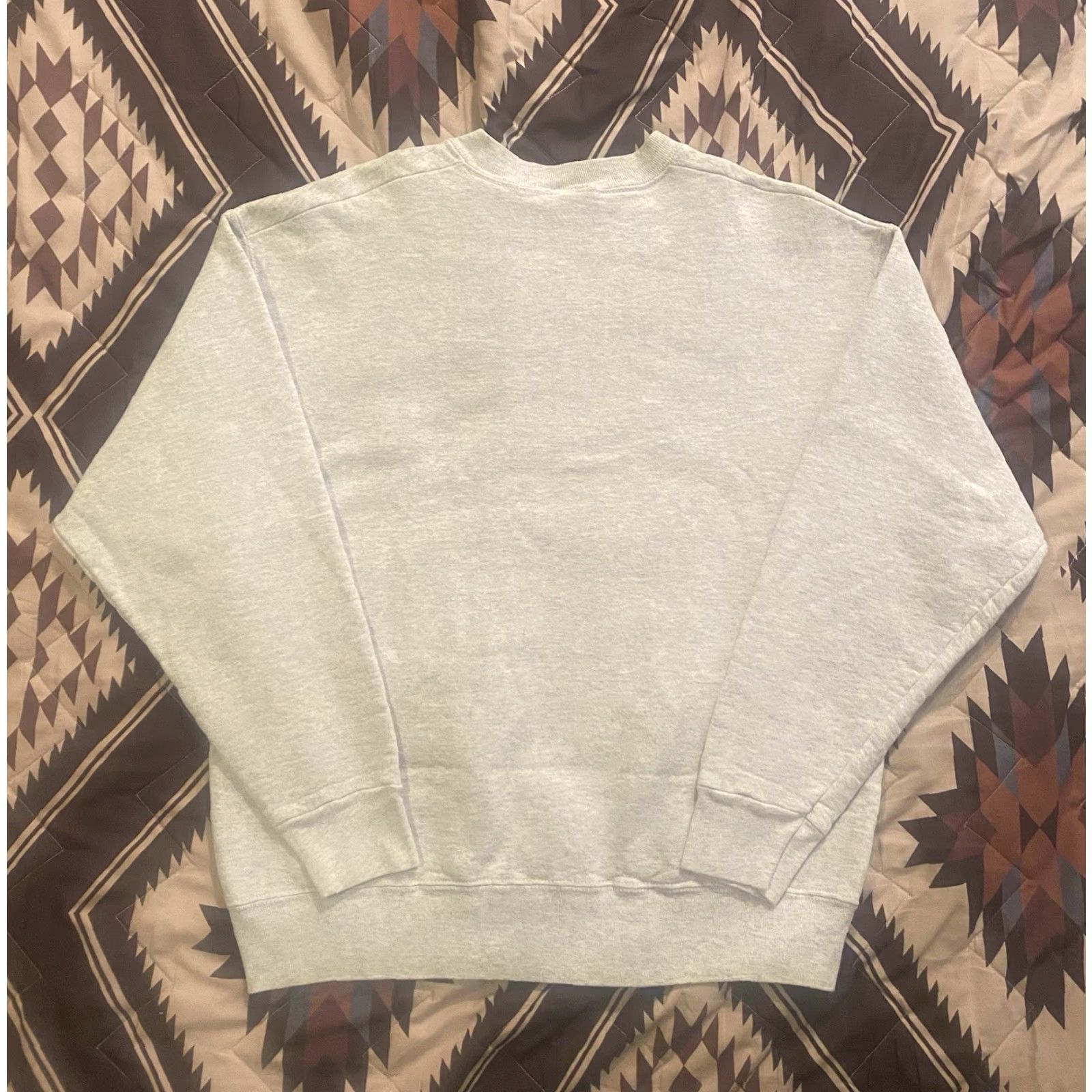 Vintage VINTAGE Bugs Bunny Warner Bros. Crewneck Sweatshirt Gray Adult L EUC Size US L / EU 52-54 / 3 - 3 Thumbnail