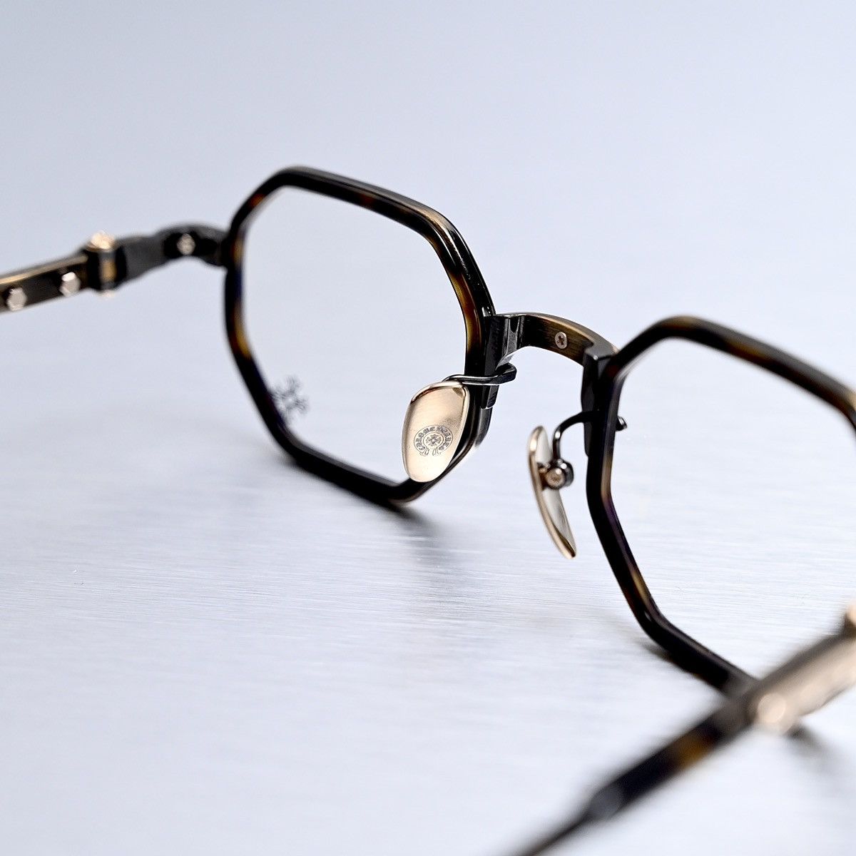 Chrome Hearts CHROME HEARTS TATTERS DARK TORTOISE/ ANTIQUE GOLD GLASSES Size ONE SIZE - 8 Thumbnail