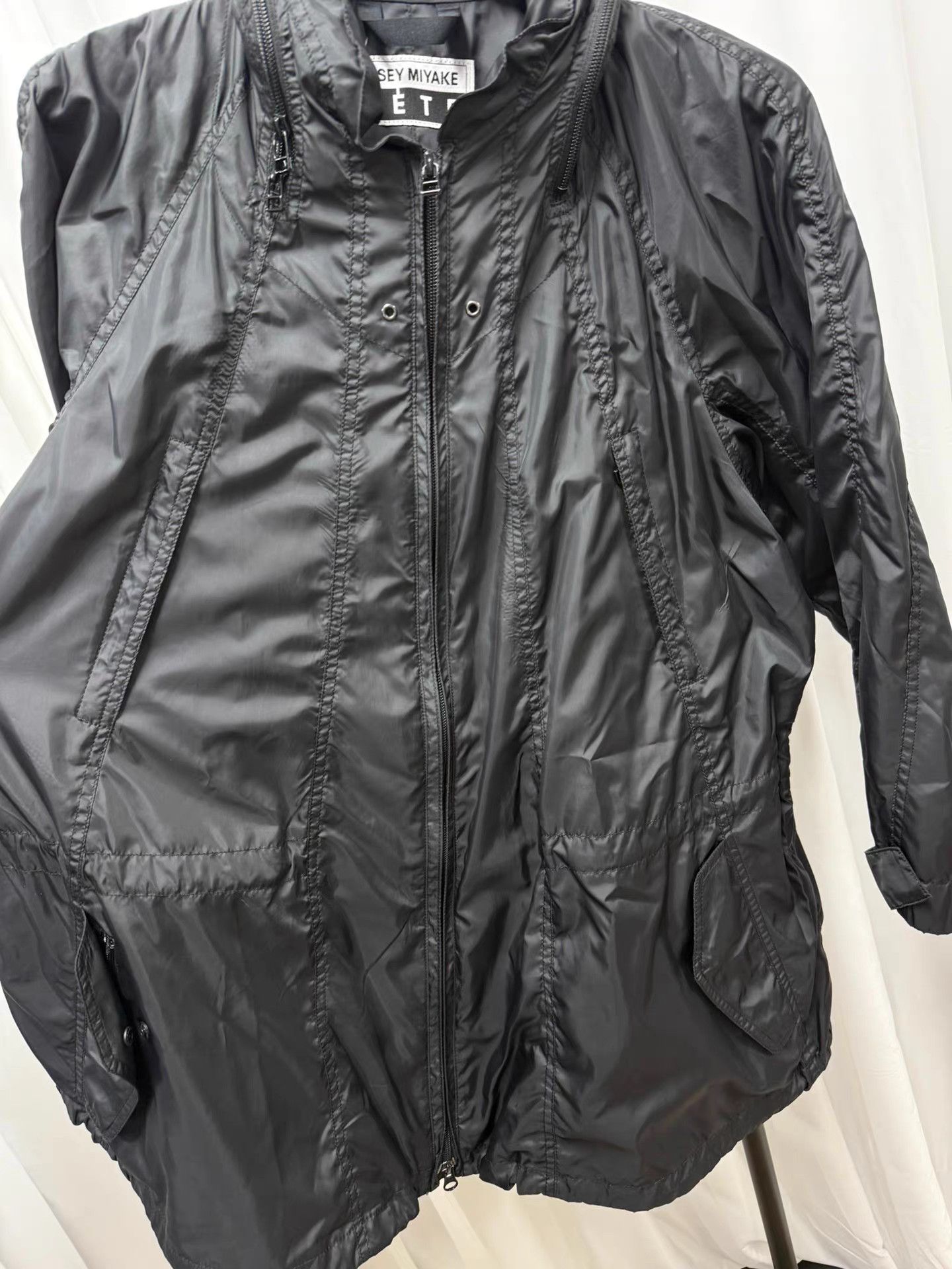 Issey Miyake Issey Miyake FETE Pleated Zip Trench Coat K20 Size US L / EU 52-54 / 3 - 5 Thumbnail