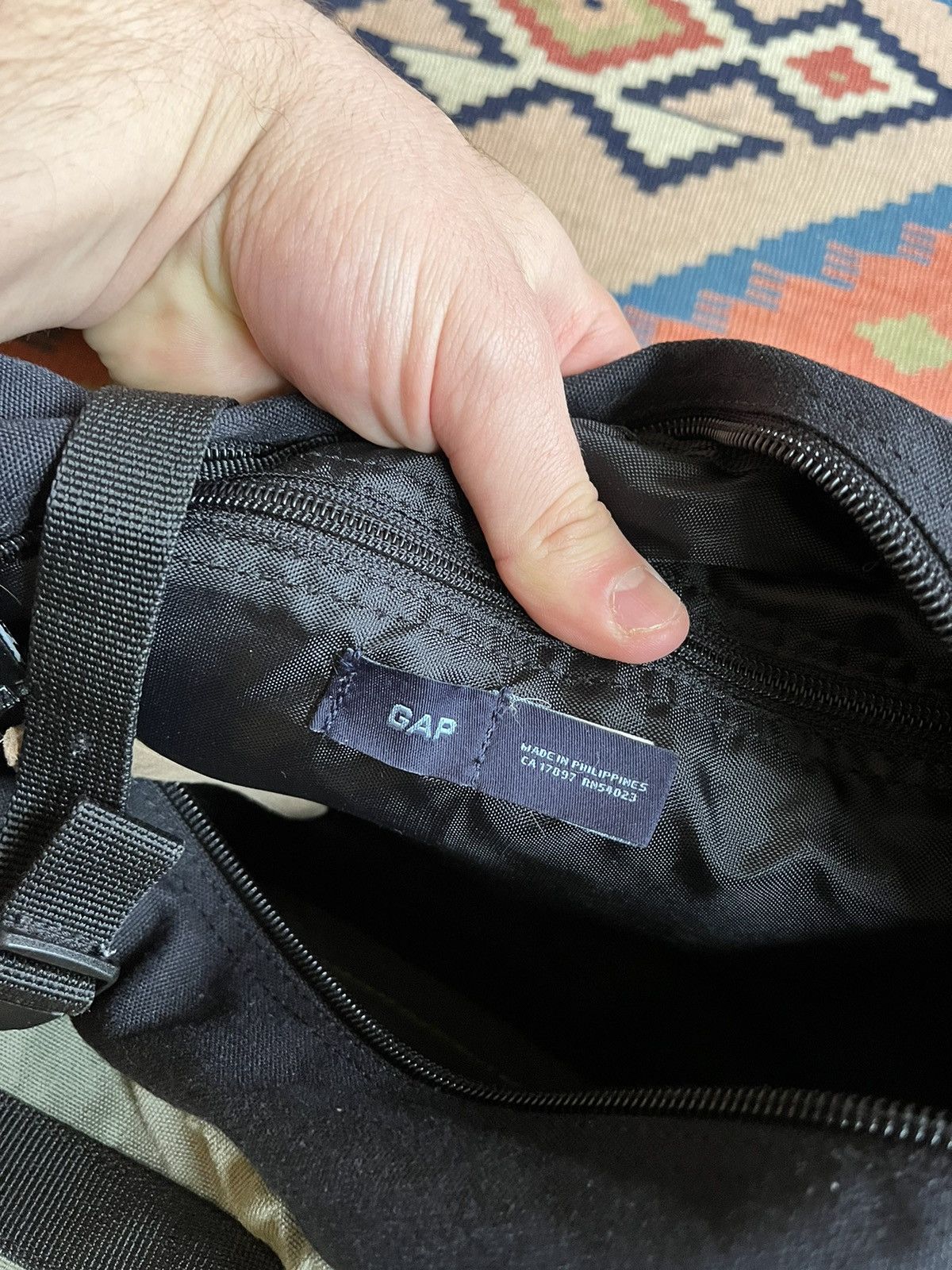 Gap Gap Sling Bag CrossBody Shoulder Backpack Gorpcore Size ONE SIZE - 4 Thumbnail