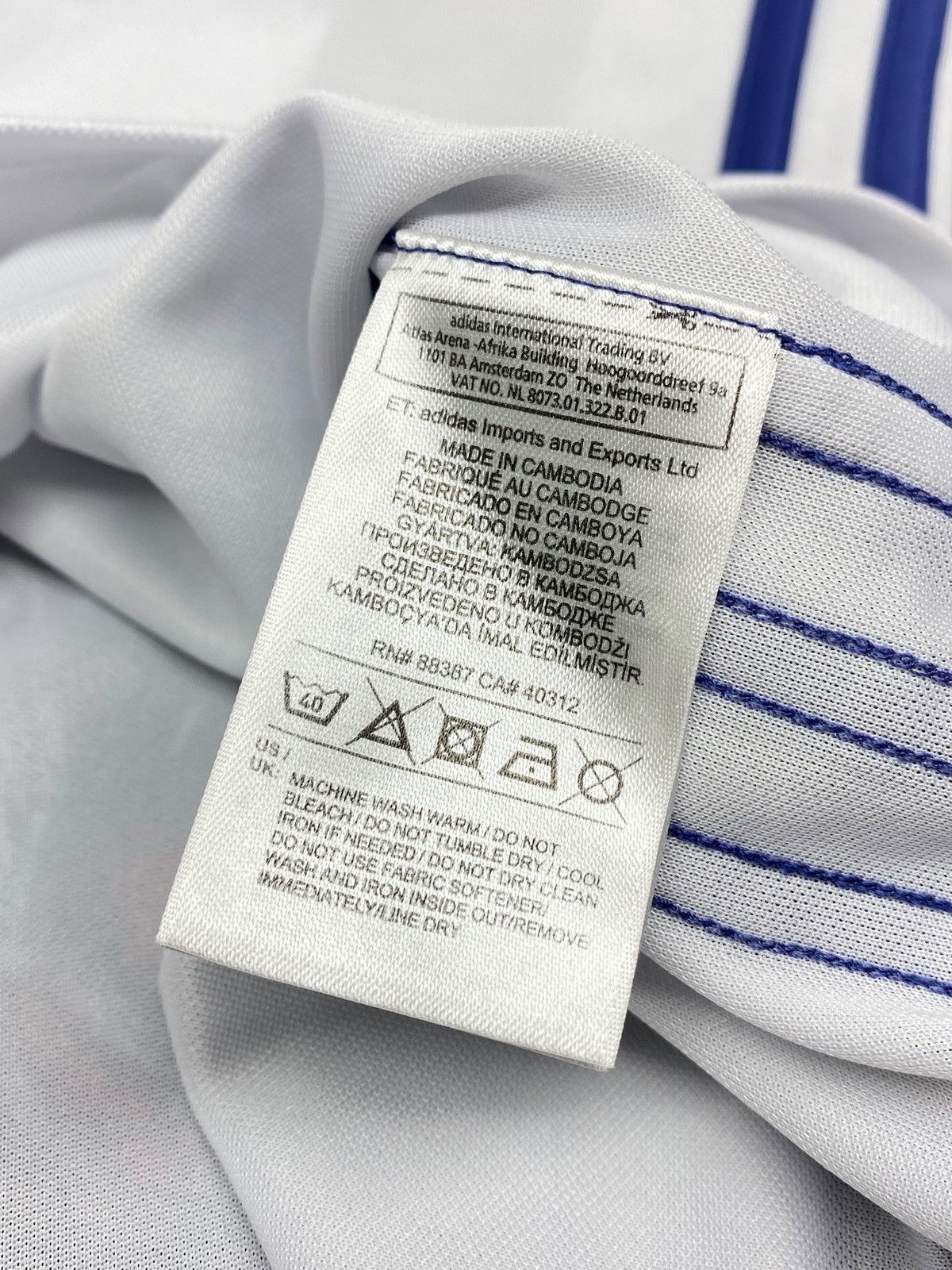 Other 🔥 REAL MADRID ADIDAS JERSEY 2015 HOME KIT VINTAGE ICONIC Size US XL / EU 56 / 4 - 18 Thumbnail