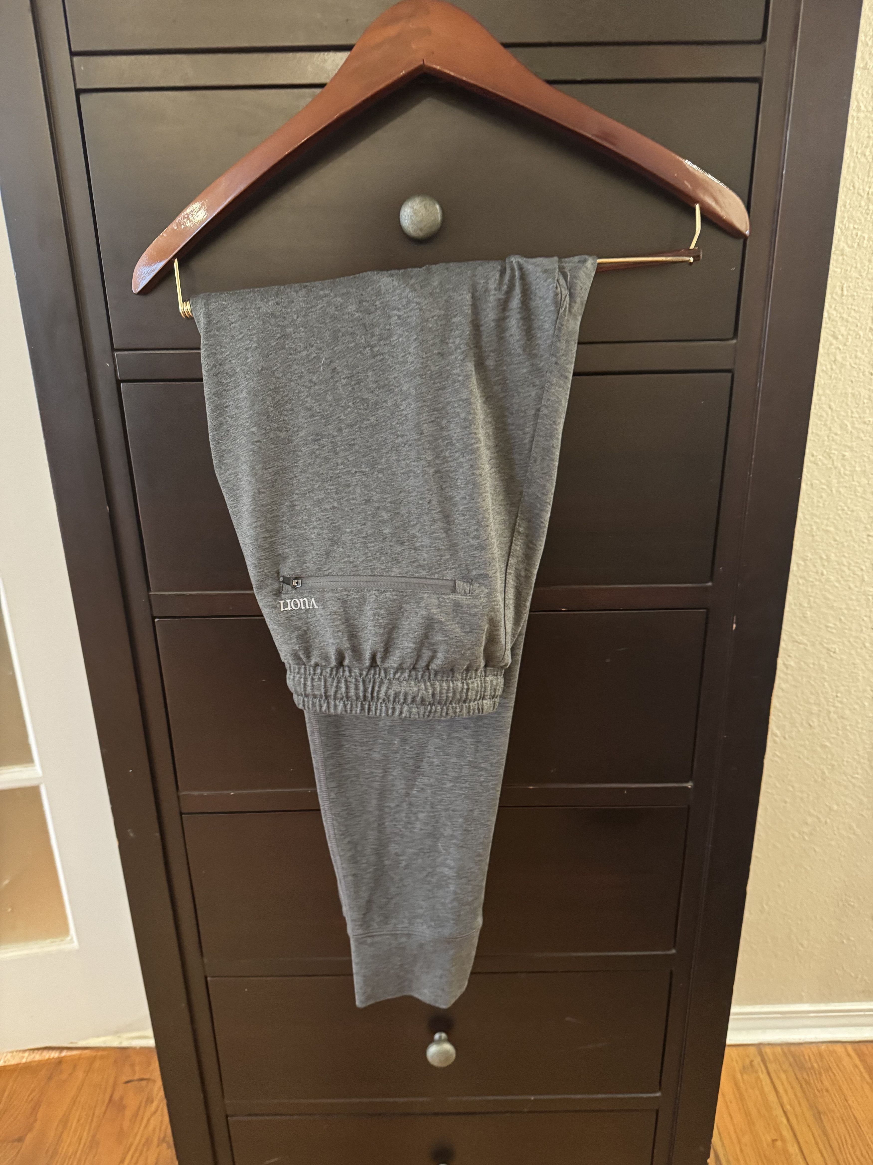 Vuori Vuori Grey Medium Sweatpants Size US 34 / EU 50 - 4 Thumbnail