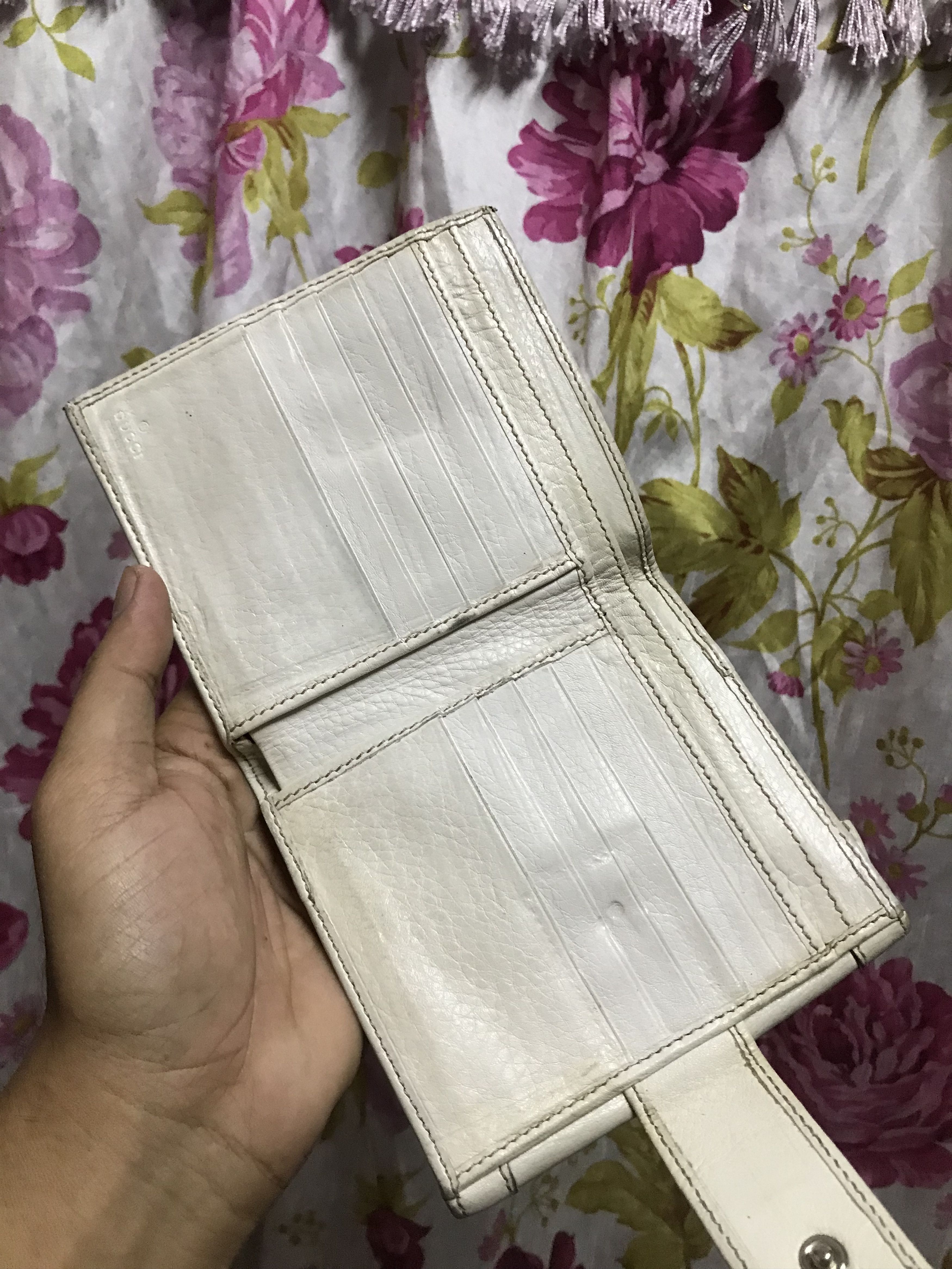 Gucci Authentic Gucci Wallet Vintage Size ONE SIZE - 3 Thumbnail