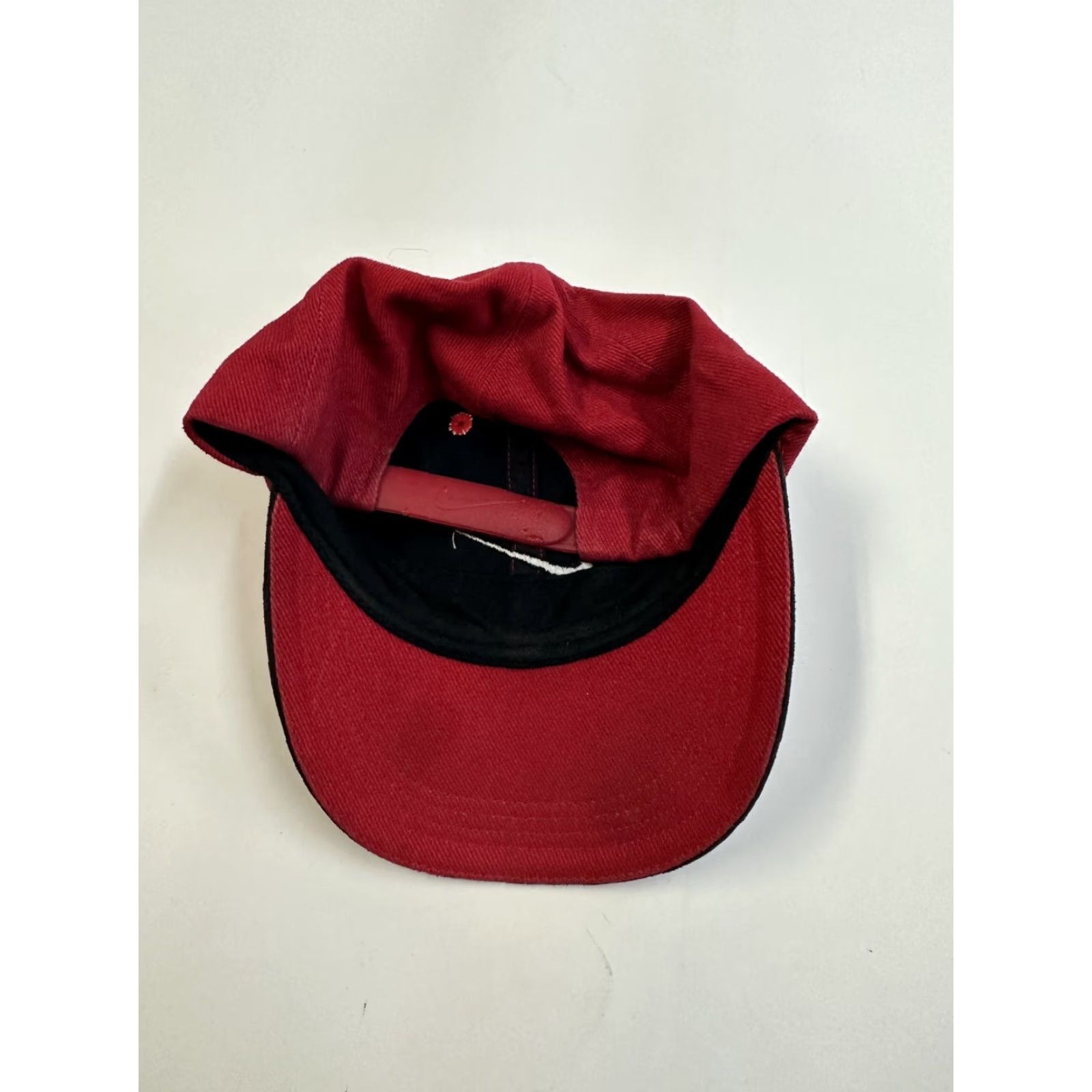 Nike VINTAGE Nike Hat Adult Red Adjustable Snapback Size ONE SIZE - 3 Thumbnail