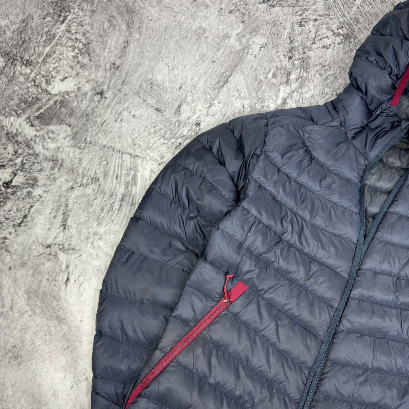 Arc'teryx Arc'teryx Cerium Lt Women's navy Puffer Jacket Size S / US 4 / IT 40 - 5 Thumbnail