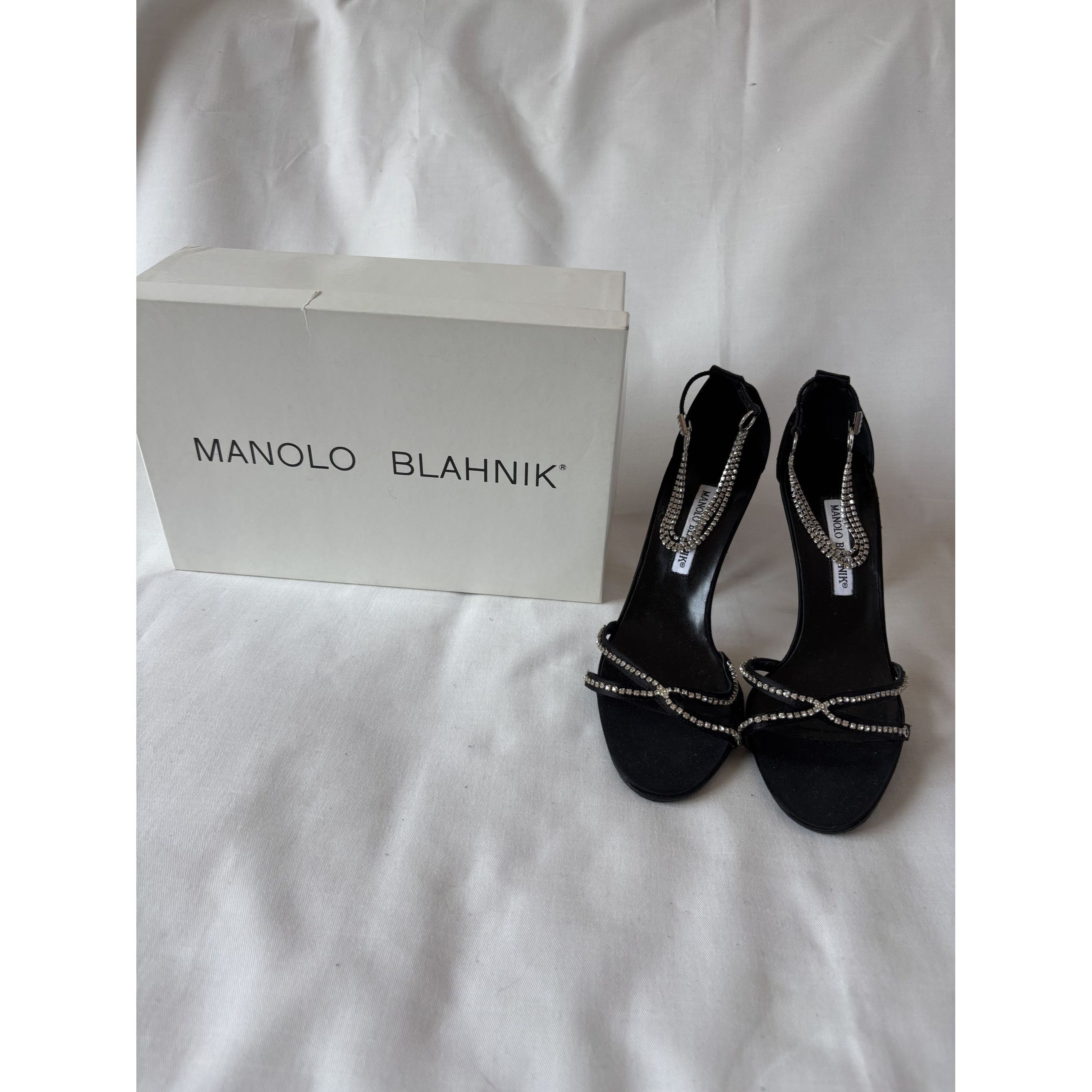Manolo Blahnik Manolo Blahnik crystal pumps Size US 6.5 / IT 36.5 - 2 Thumbnail