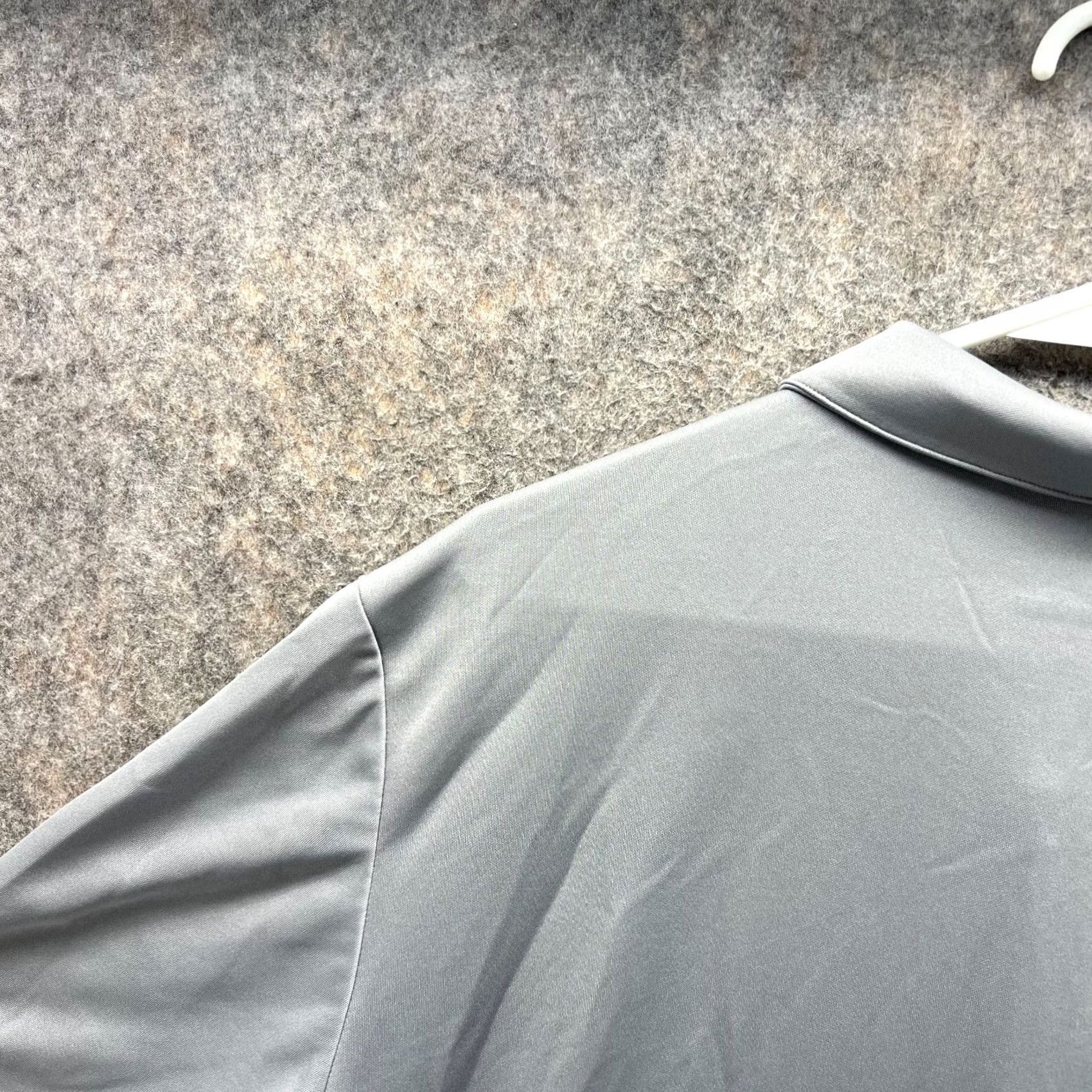 Adidas VINTAGE Adidas Polo Shirt Men Large Gray Orange Golf Athletic Polyester Polo Shirt Mens Large Gray Orange Golf Adidas Polo Shirt Size US L / EU 52-54 / 3 - 3 Thumbnail