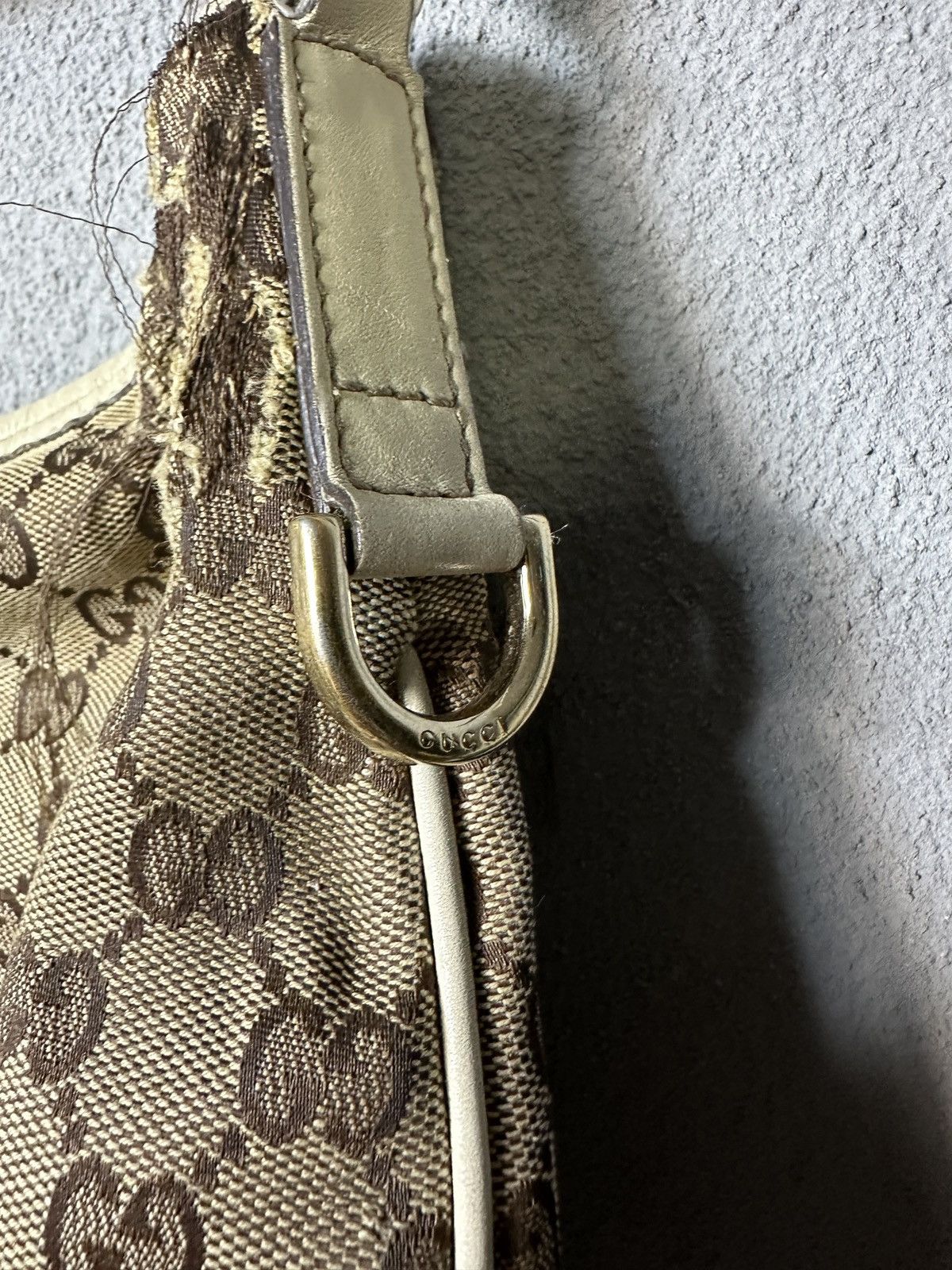 Gucci × Vintage Gucci Britt Shoulder Bag Distressed Size ONE SIZE - 9 Thumbnail
