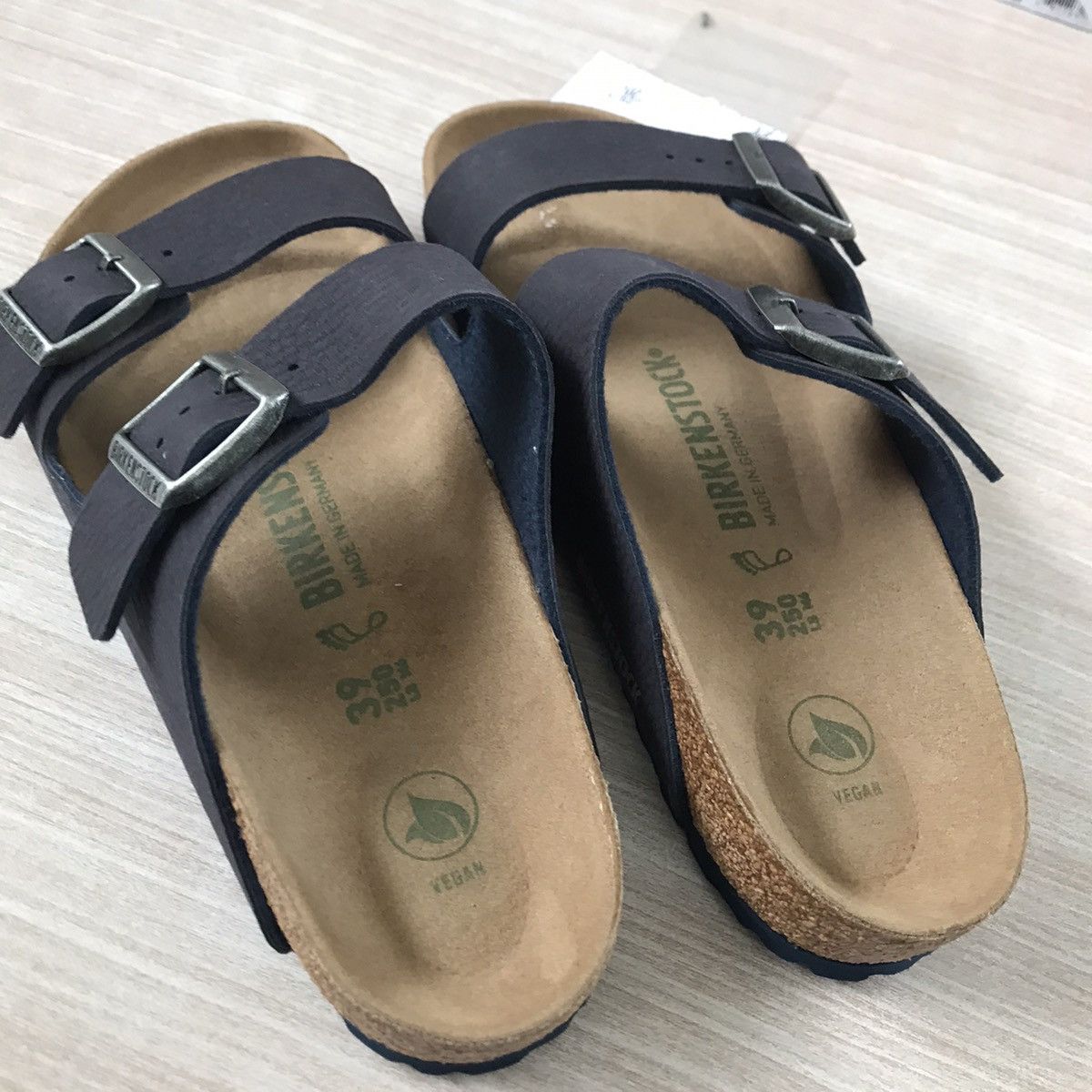 Birkenstock × Genuine Leather Birkenstock Birkenstock Arizona Suede 1023116 Men’s Slides Size US 6 / EU 39 - 6 Thumbnail