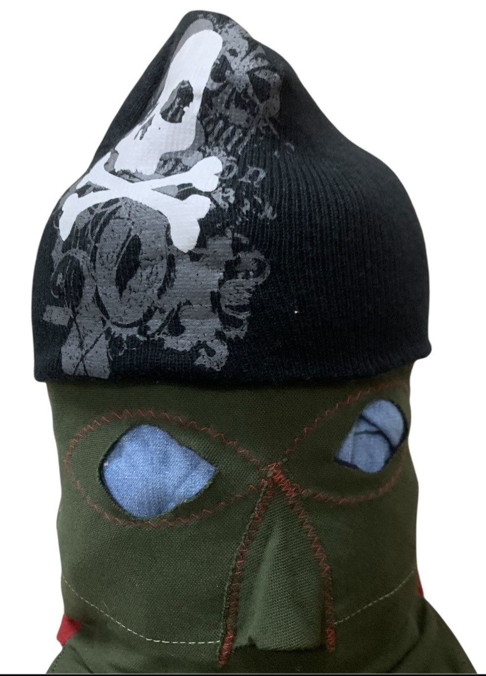 Le Grande Bleu (L.G.B.) Skull graphic Beanie brand Daiso Size ONE SIZE - 2 Thumbnail