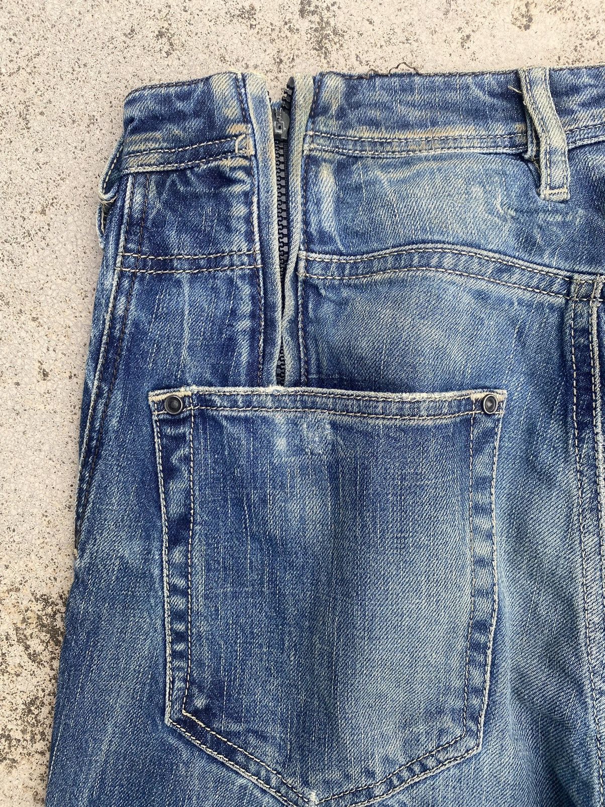 Designer × Diesel Diesel Distressed Claw Mark Faded Denim Jeans Size US 30 / EU 46 - 16 Thumbnail