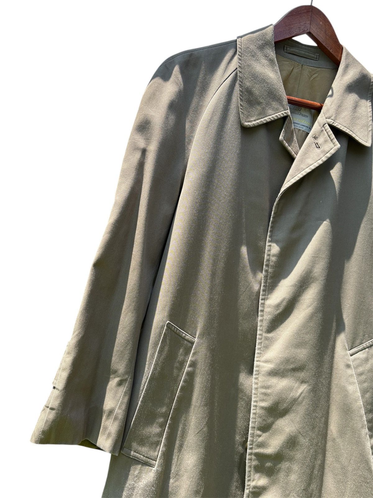 Aquascutum Vintage Aquascutum trench coat Size US M / EU 48-50 / 2 - 5 Thumbnail