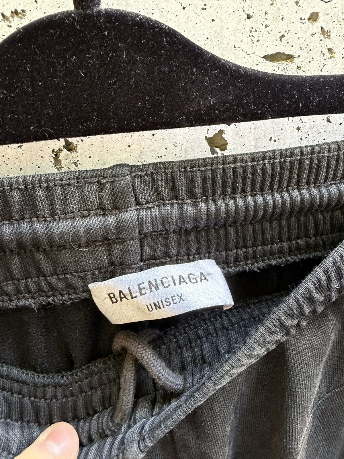 Balenciaga Balenciaga Cropped Sweatpants washed black Size US 32 / EU 48 - 4 Thumbnail