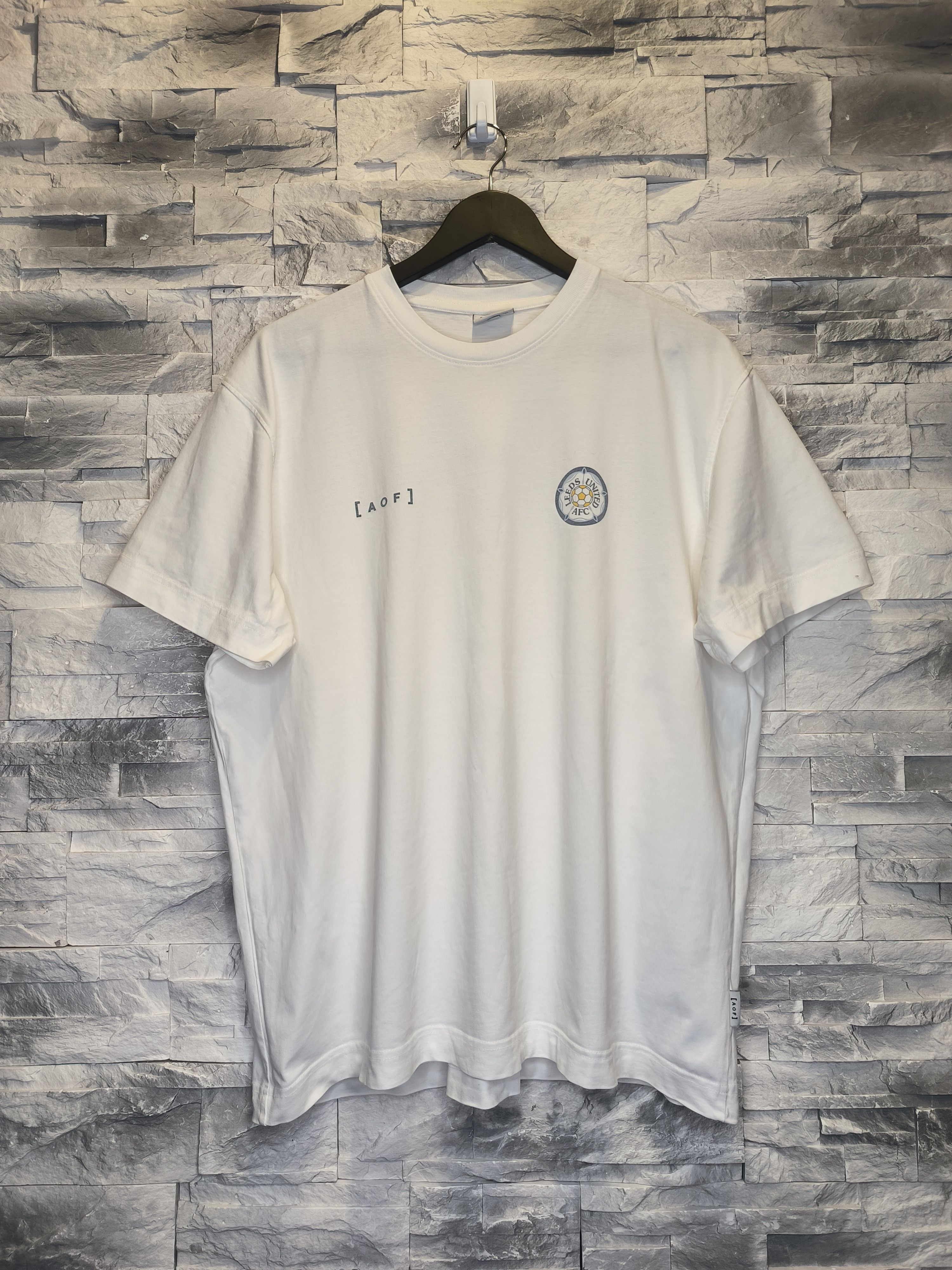 Other Art of Football AOF Leeds United Jersey T-Shirt Size US L / EU 52-54 / 3 - 1 Thumbnail